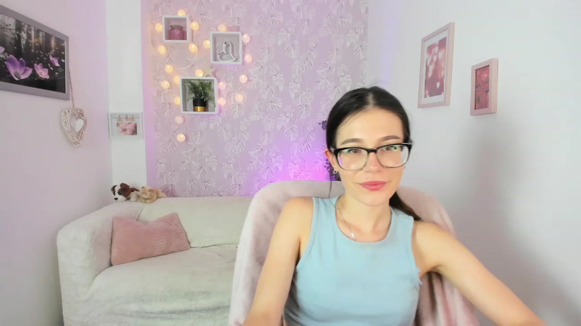Gallery image thumbnail from Alex_Coal18's myfreecams stream on, 09/12/2023, 11:07 image 20 of 20