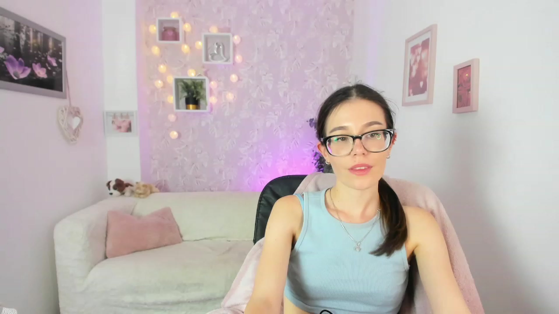 Gallery image thumbnail from Alex_Coal18's myfreecams stream on, 09/12/2023, 12:13 image 19 of 20