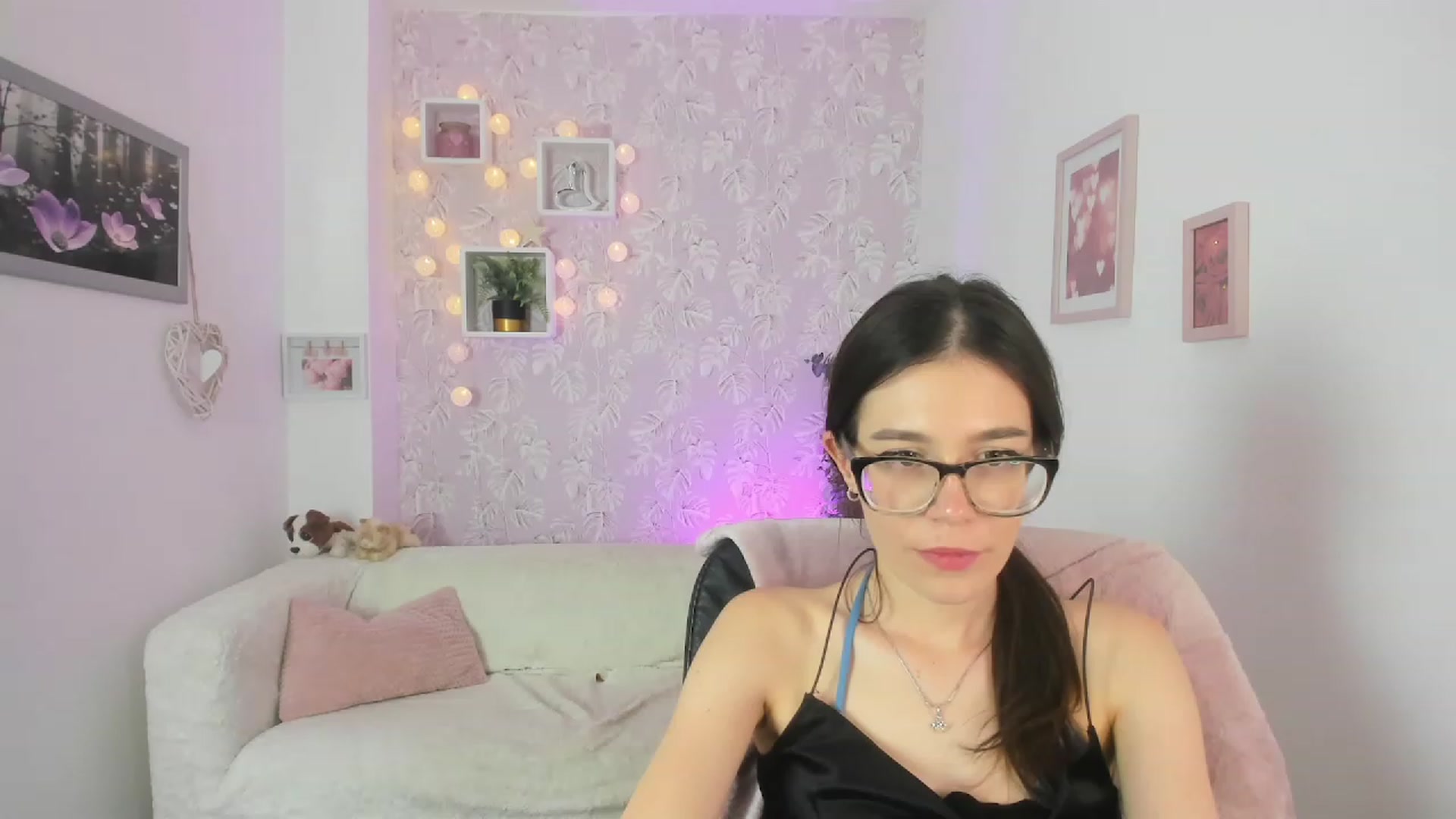 Gallery image thumbnail from Alex_Coal18's myfreecams stream on, 09/13/2023, 10:58 image 13 of 20