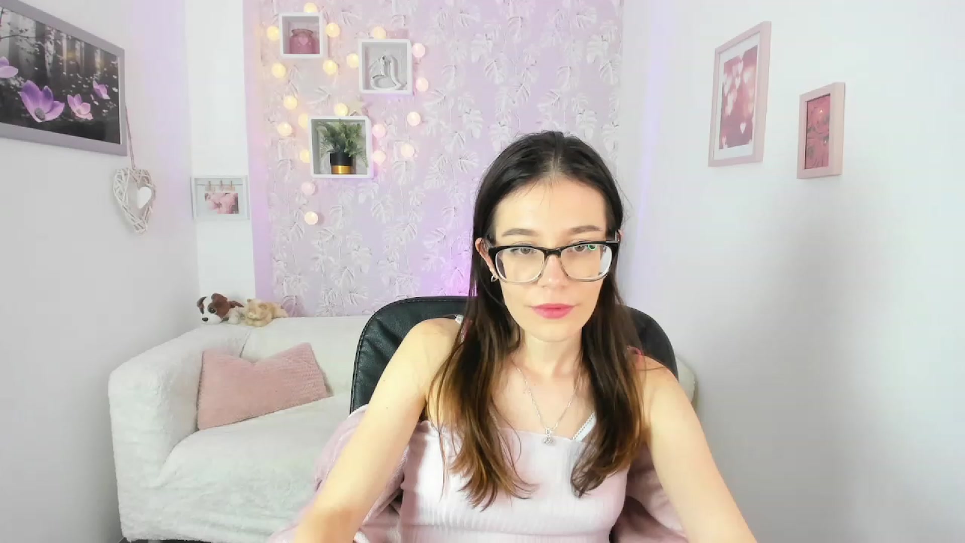 Gallery image thumbnail from Alex_Coal18's myfreecams stream on, 09/14/2023, 12:43 image 1 of 20