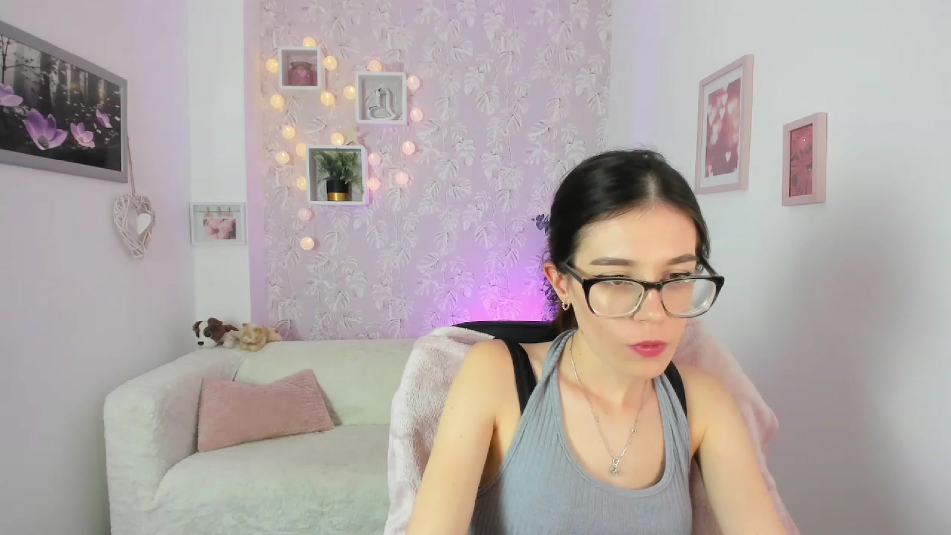 Gallery image thumbnail from Alex_Coal18's myfreecams stream on, 09/15/2023, 10:54 image 1 of 20
