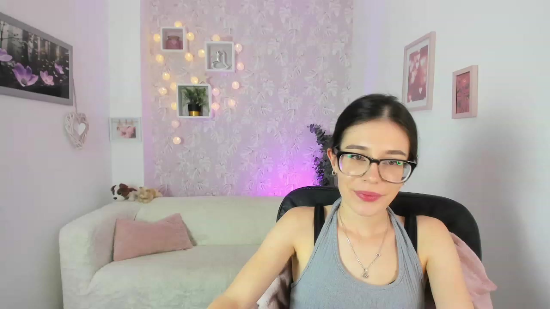 Gallery image thumbnail from Alex_Coal18's myfreecams stream on, 09/15/2023, 10:54 image 2 of 20
