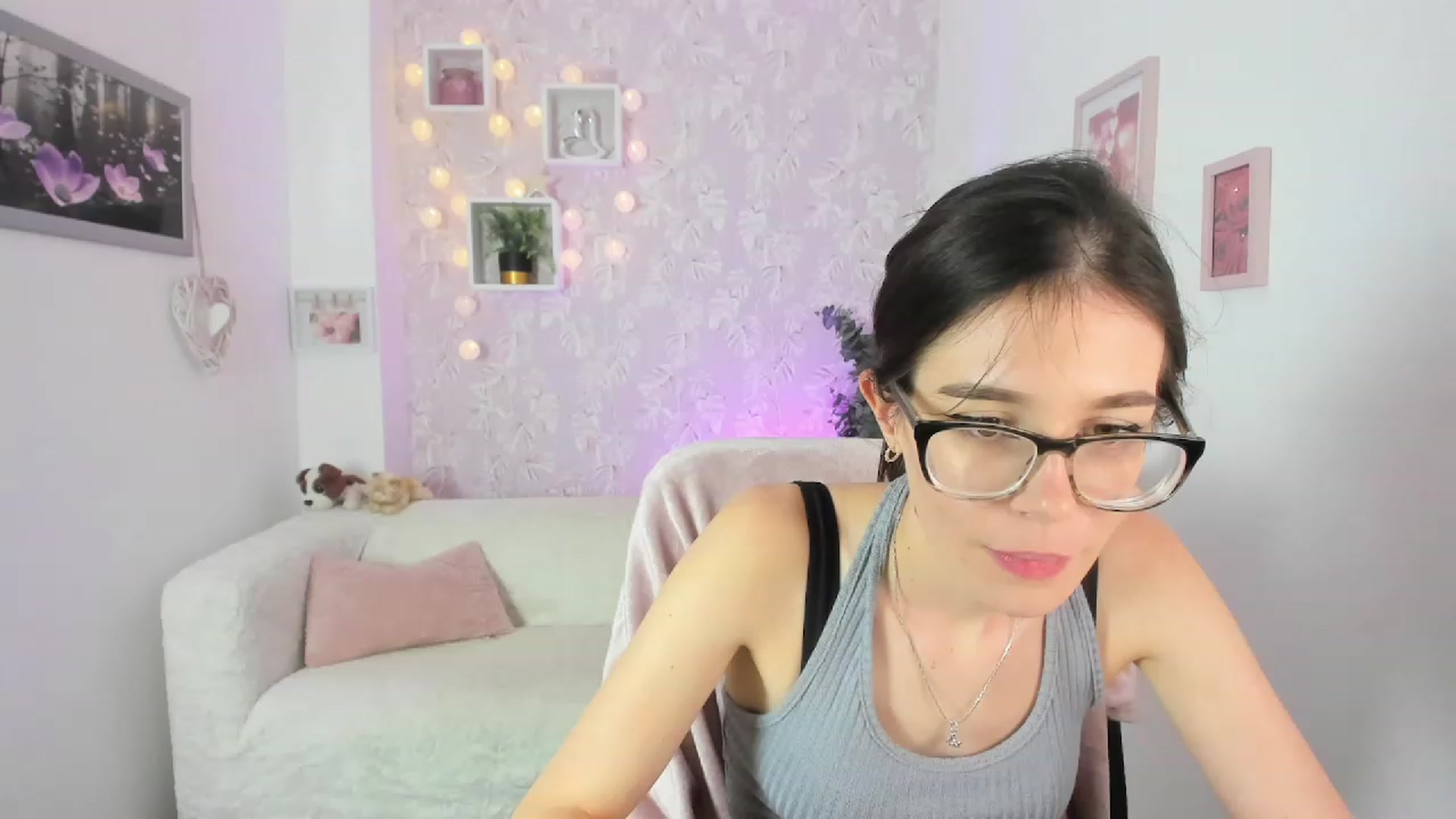 Gallery image thumbnail from Alex_Coal18's myfreecams stream on, 09/15/2023, 12:04 image 2 of 20