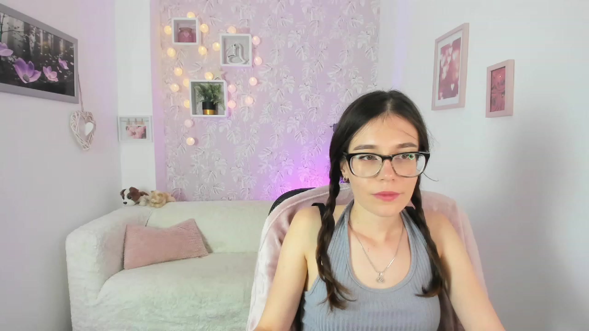 Gallery image thumbnail from Alex_Coal18's myfreecams stream on, 09/15/2023, 12:04 image 6 of 20