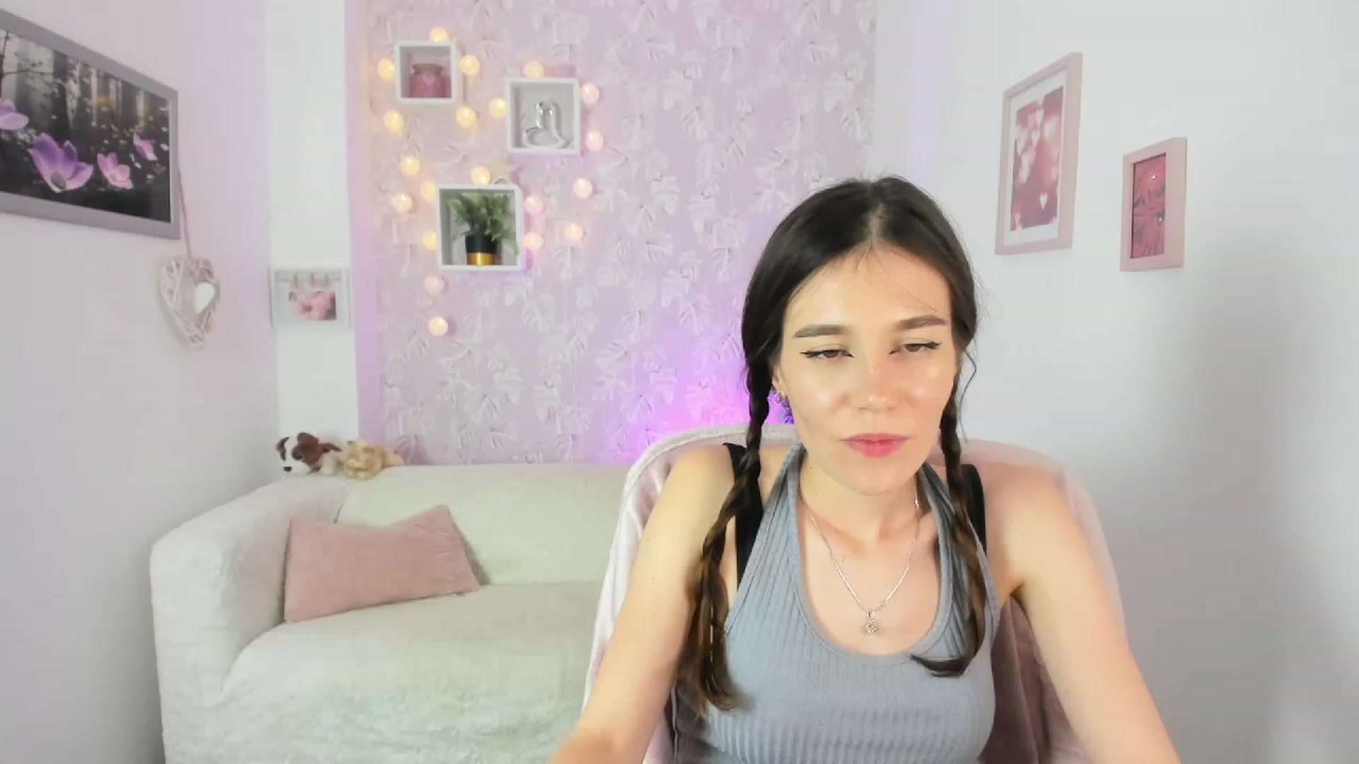 Gallery image thumbnail from Alex_Coal18's myfreecams stream on, 09/15/2023, 12:04 image 5 of 20