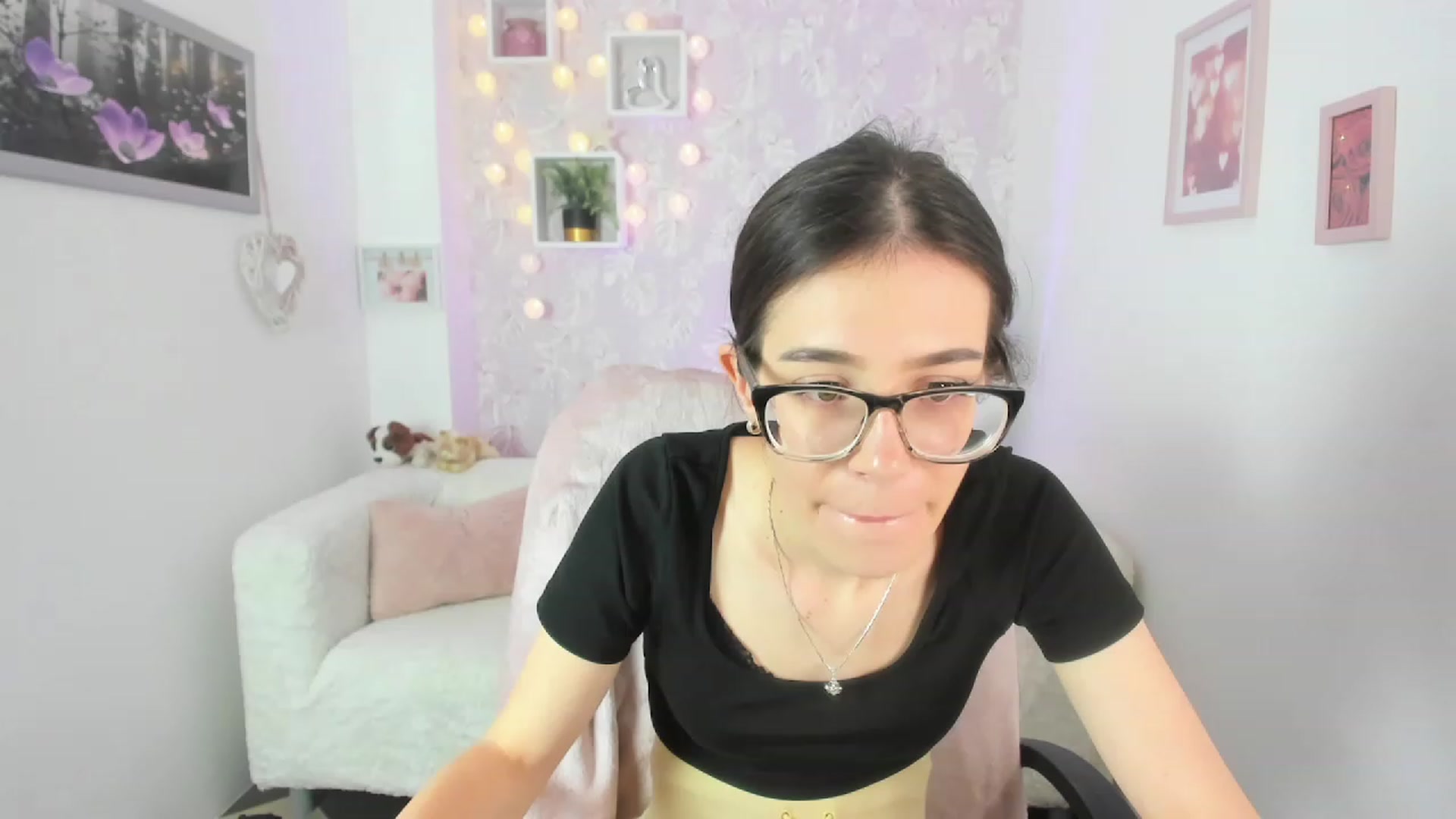 Gallery image thumbnail from Alex_Coal18's myfreecams stream on, 09/18/2023, 11:45 image 5 of 20
