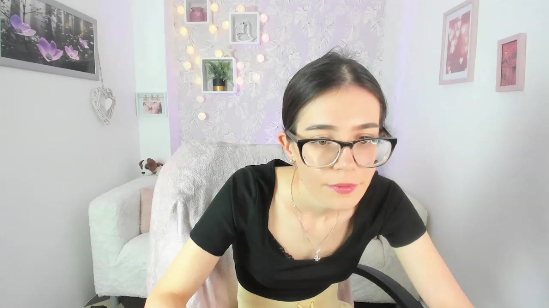 Gallery image thumbnail from Alex_Coal18's myfreecams stream on, 09/18/2023, 11:45 image 8 of 20