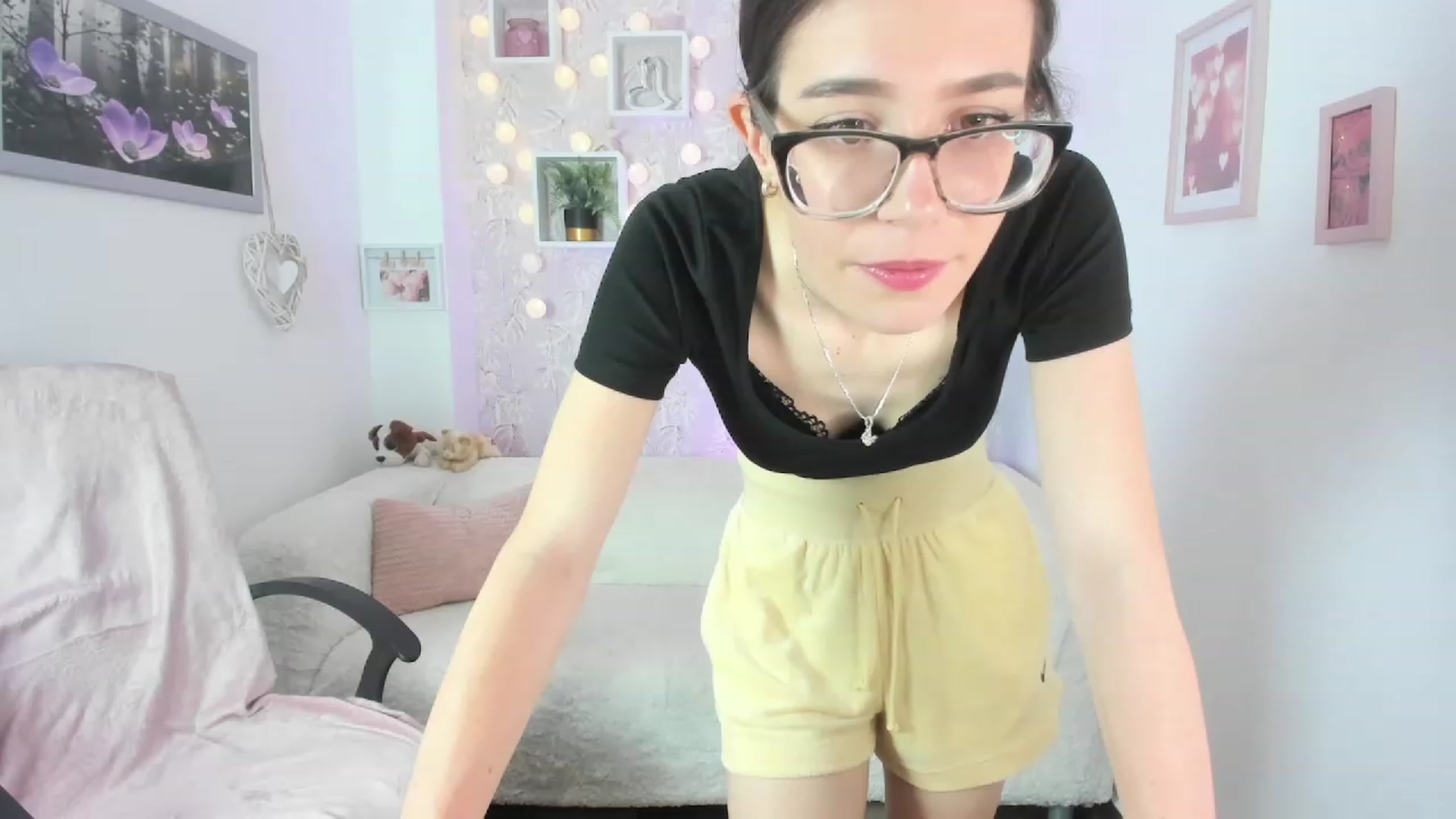 Gallery image thumbnail from Alex_Coal18's myfreecams stream on, 09/18/2023, 11:45 image 1 of 20