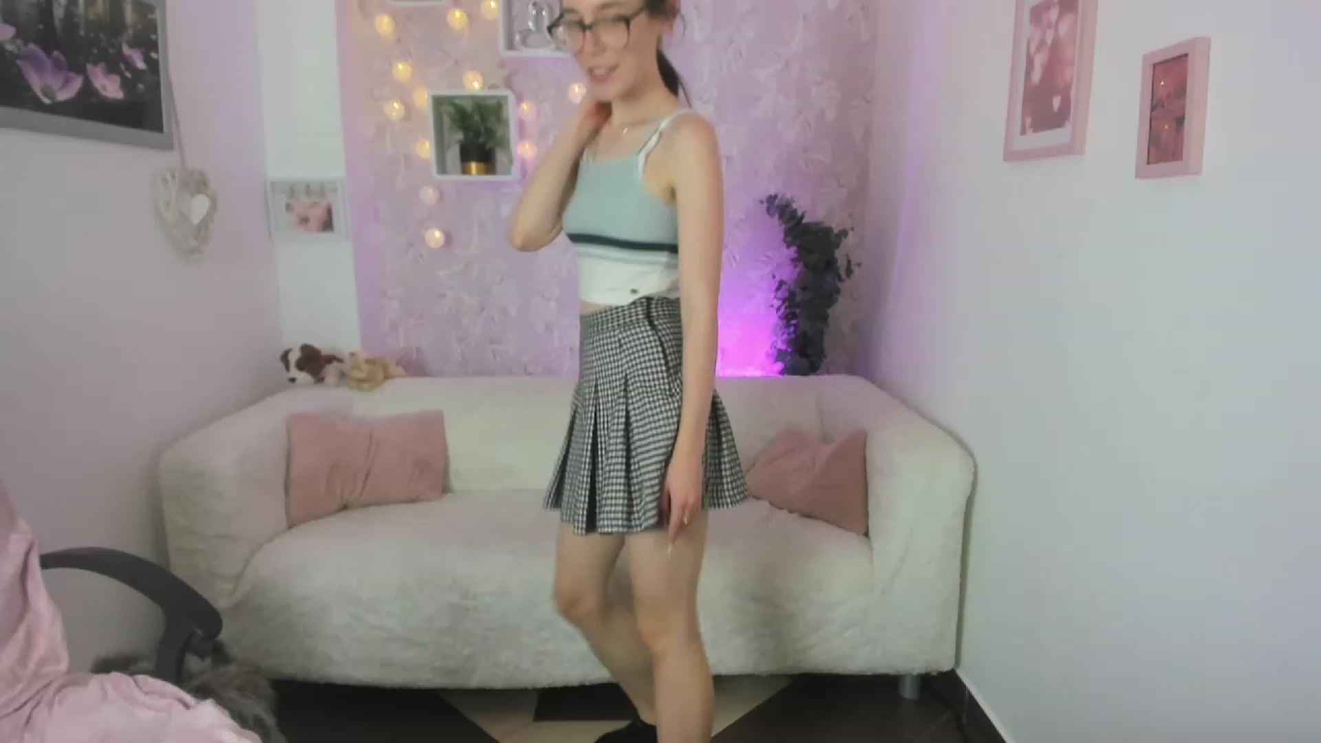 Gallery image thumbnail from Alex_Coal18's myfreecams stream on, 09/19/2023, 12:01 image 13 of 20