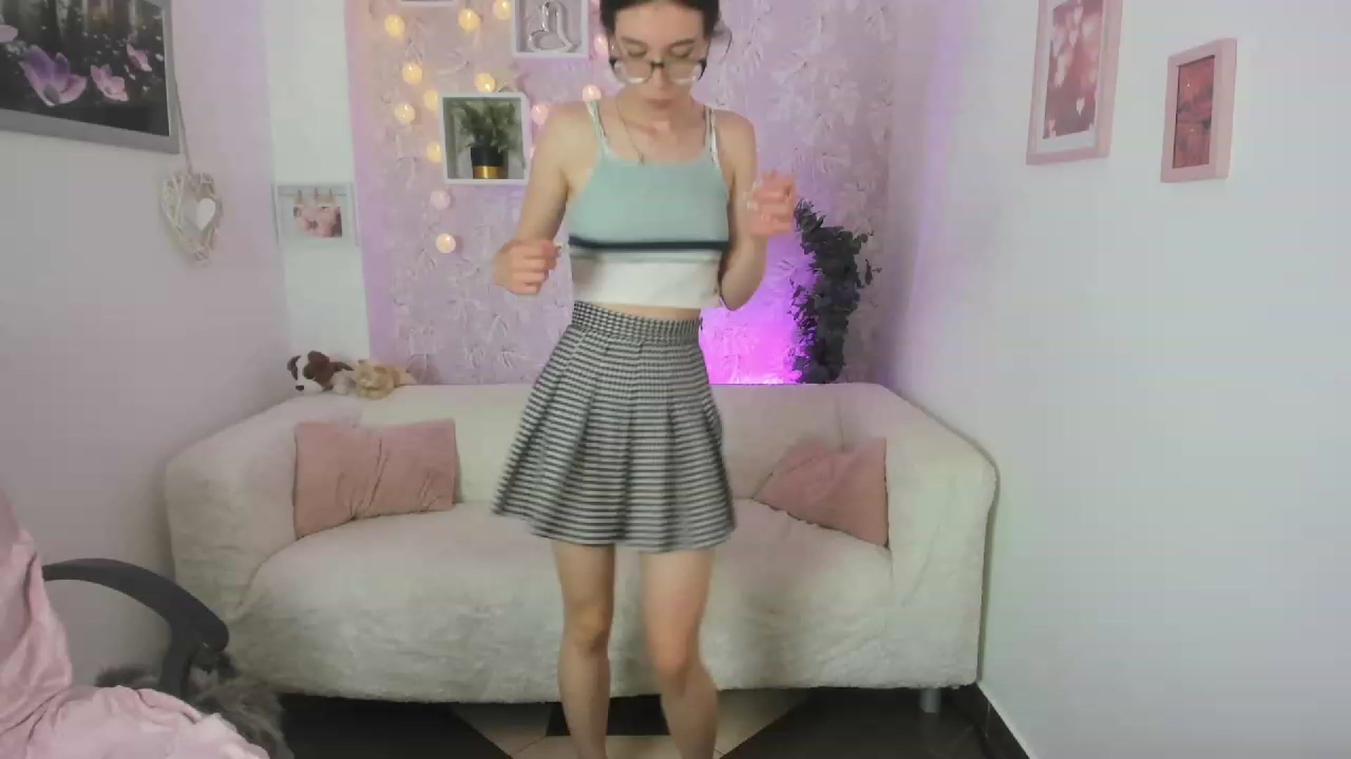 Gallery image thumbnail from Alex_Coal18's myfreecams stream on, 09/19/2023, 12:01 image 16 of 20