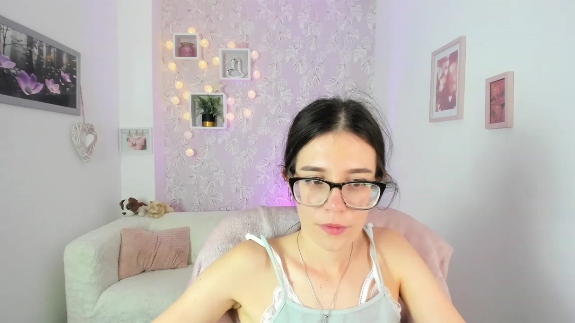 Gallery image thumbnail from Alex_Coal18's myfreecams stream on, 09/19/2023, 12:01 image 1 of 20