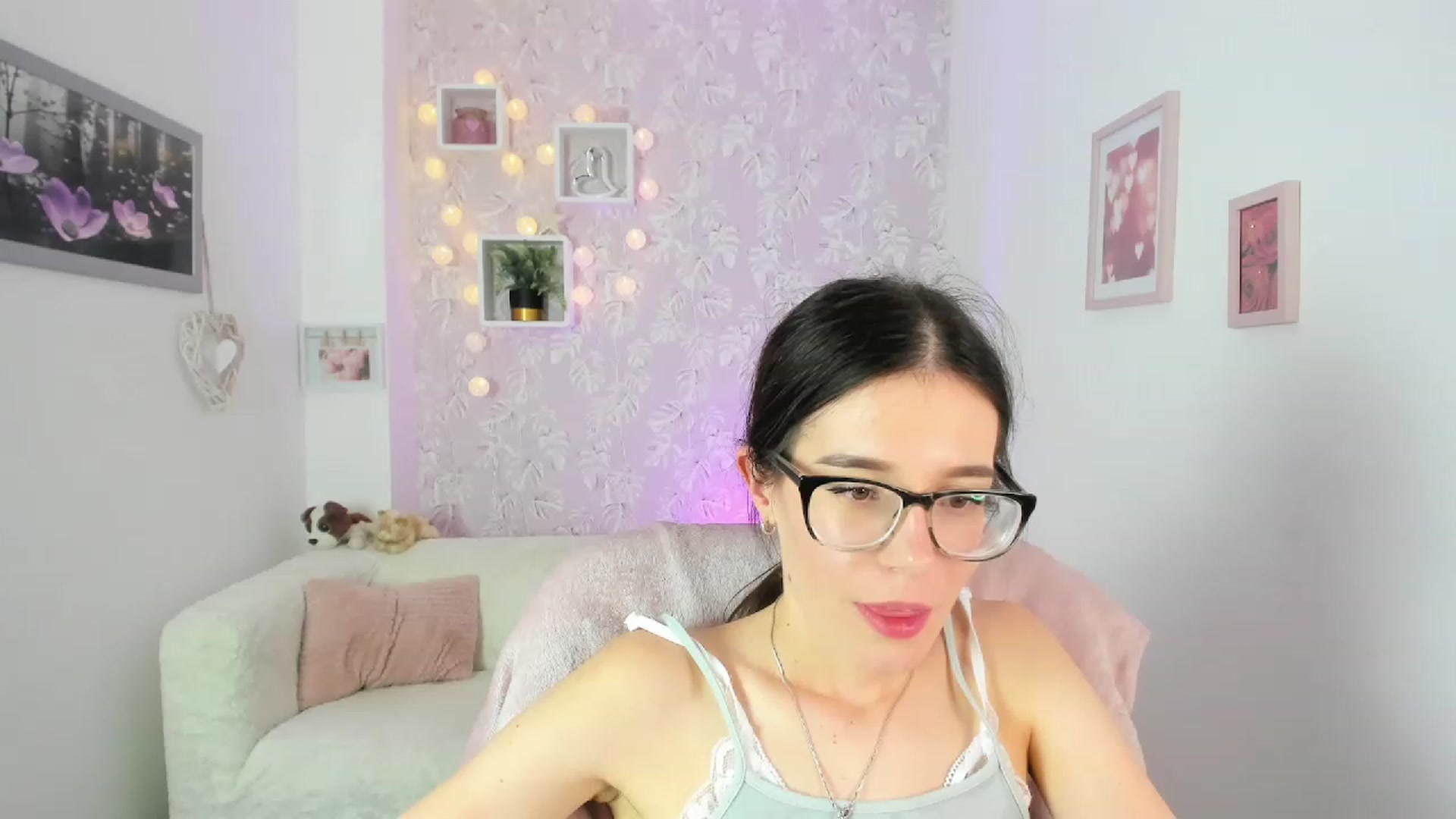 Gallery image thumbnail from Alex_Coal18's myfreecams stream on, 09/19/2023, 12:01 image 5 of 20
