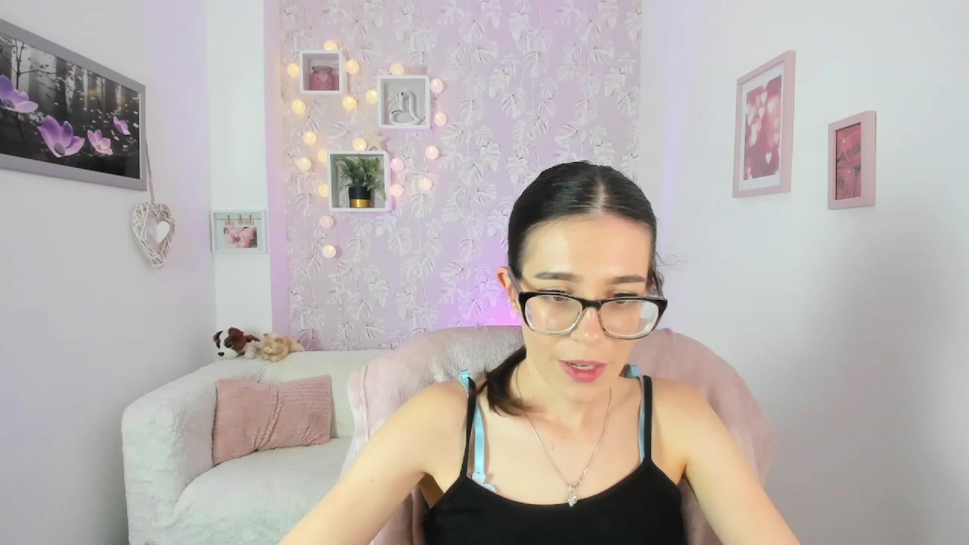 Gallery image thumbnail from Alex_Coal18's myfreecams stream on, 09/20/2023, 09:39 image 14 of 20