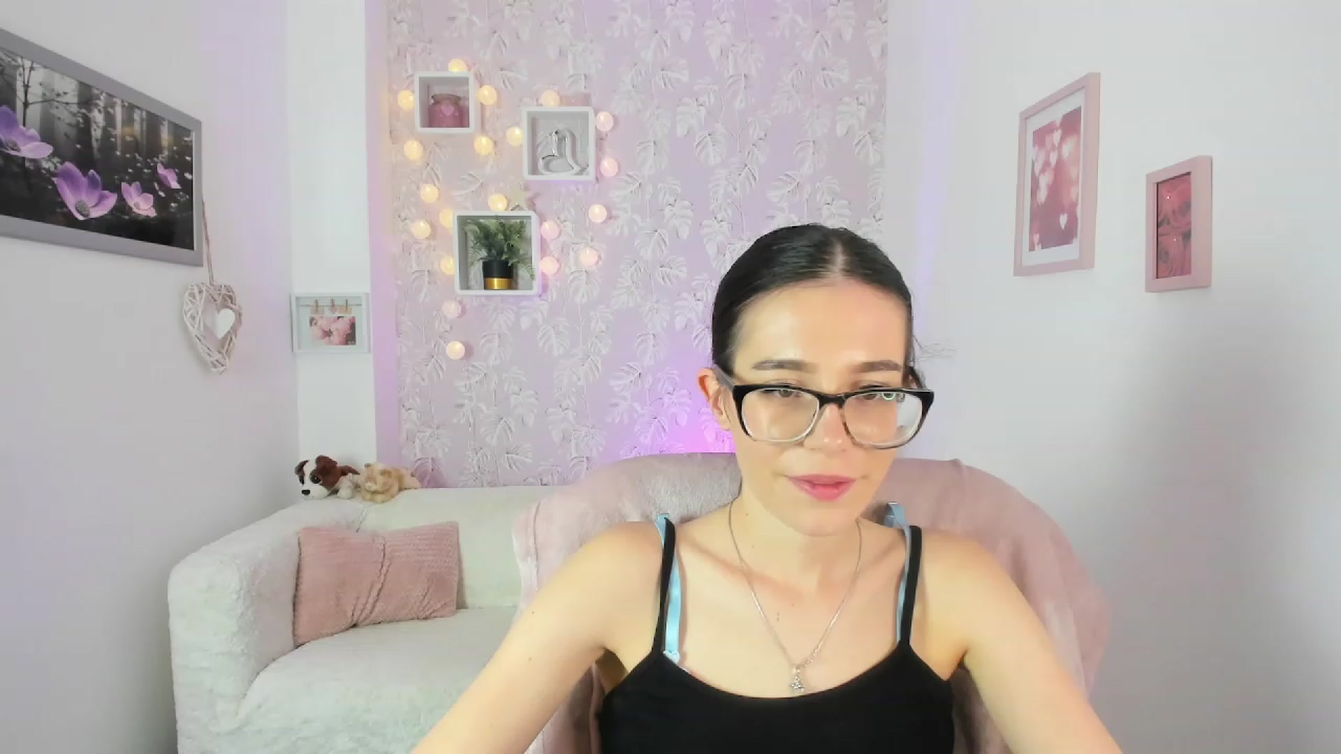 Gallery image thumbnail from Alex_Coal18's myfreecams stream on, 09/20/2023, 09:39 image 15 of 20
