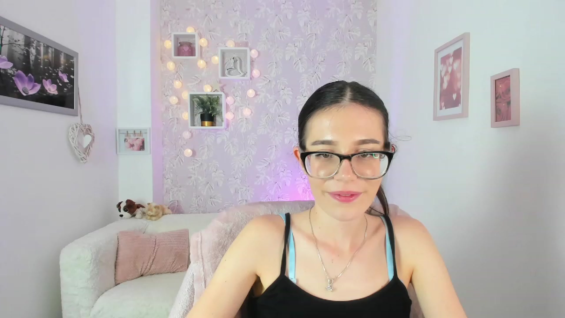 Gallery image thumbnail from Alex_Coal18's myfreecams stream on, 09/20/2023, 10:02 image 20 of 20