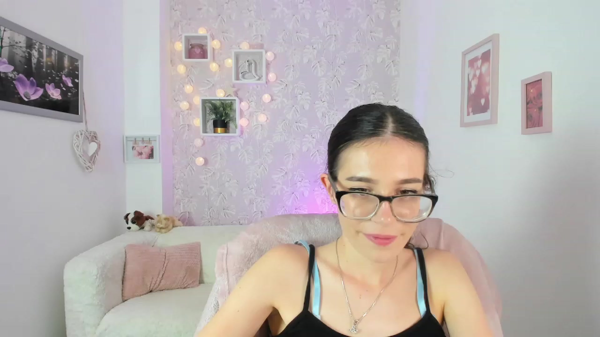 Gallery image thumbnail from Alex_Coal18's myfreecams stream on, 09/20/2023, 10:02 image 15 of 20