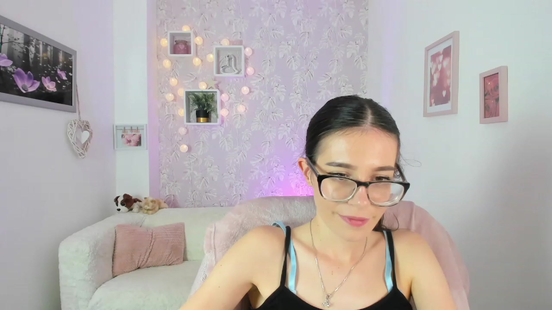 Gallery image thumbnail from Alex_Coal18's myfreecams stream on, 09/20/2023, 10:02 image 18 of 20