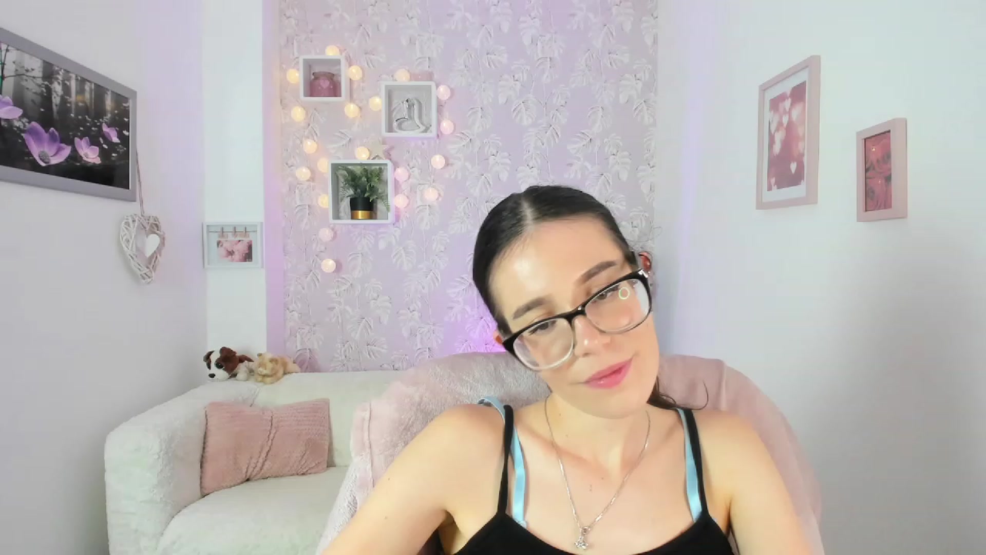 Gallery image thumbnail from Alex_Coal18's myfreecams stream on, 09/20/2023, 10:02 image 16 of 20