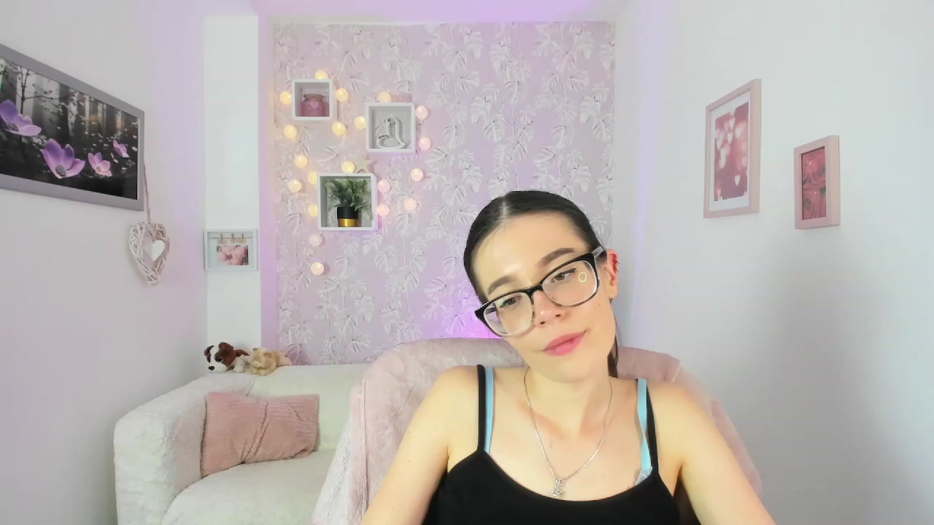 Gallery image thumbnail from Alex_Coal18's myfreecams stream on, 09/20/2023, 11:47 image 9 of 20