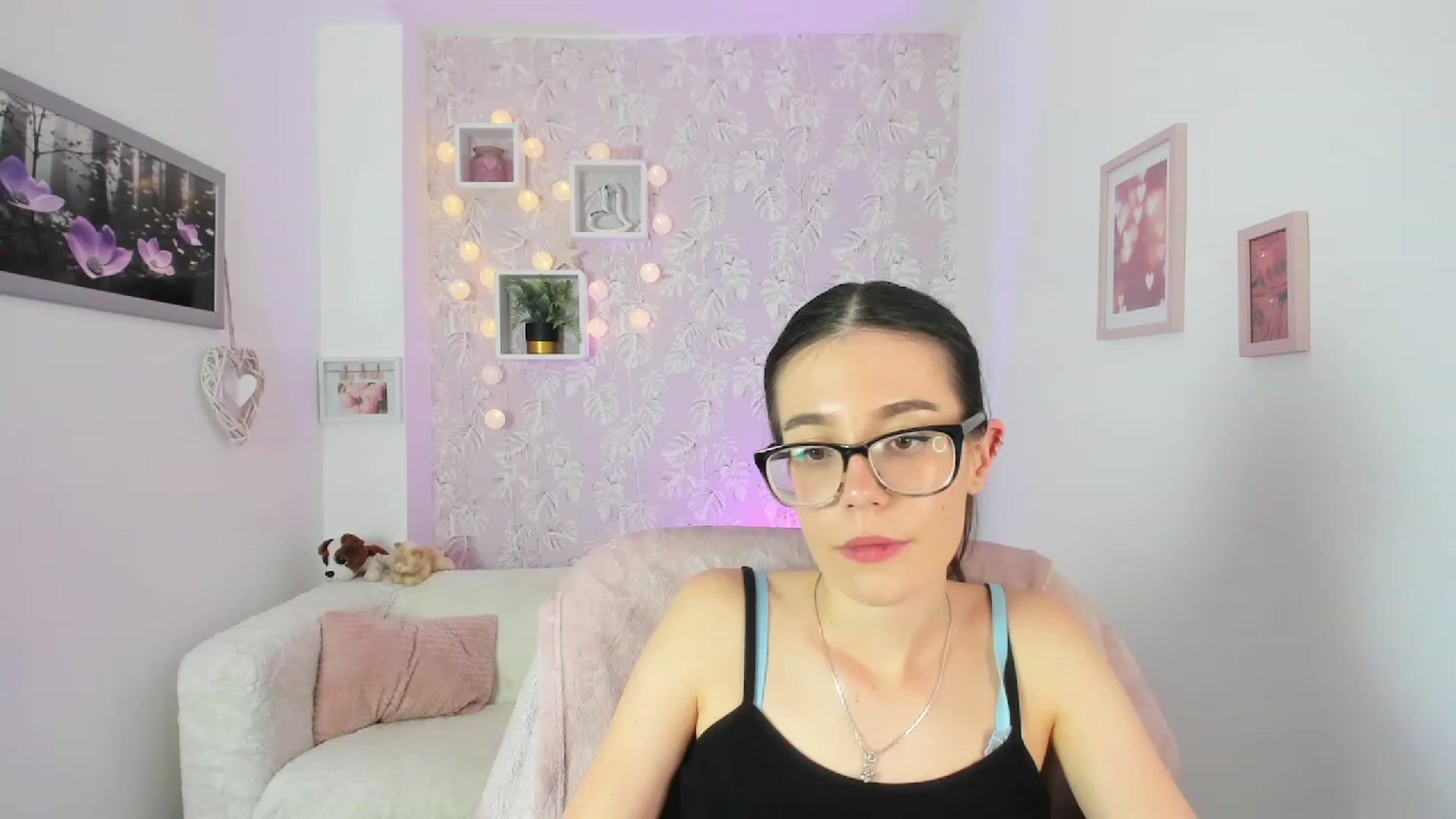 Gallery image thumbnail from Alex_Coal18's myfreecams stream on, 09/20/2023, 11:47 image 8 of 20