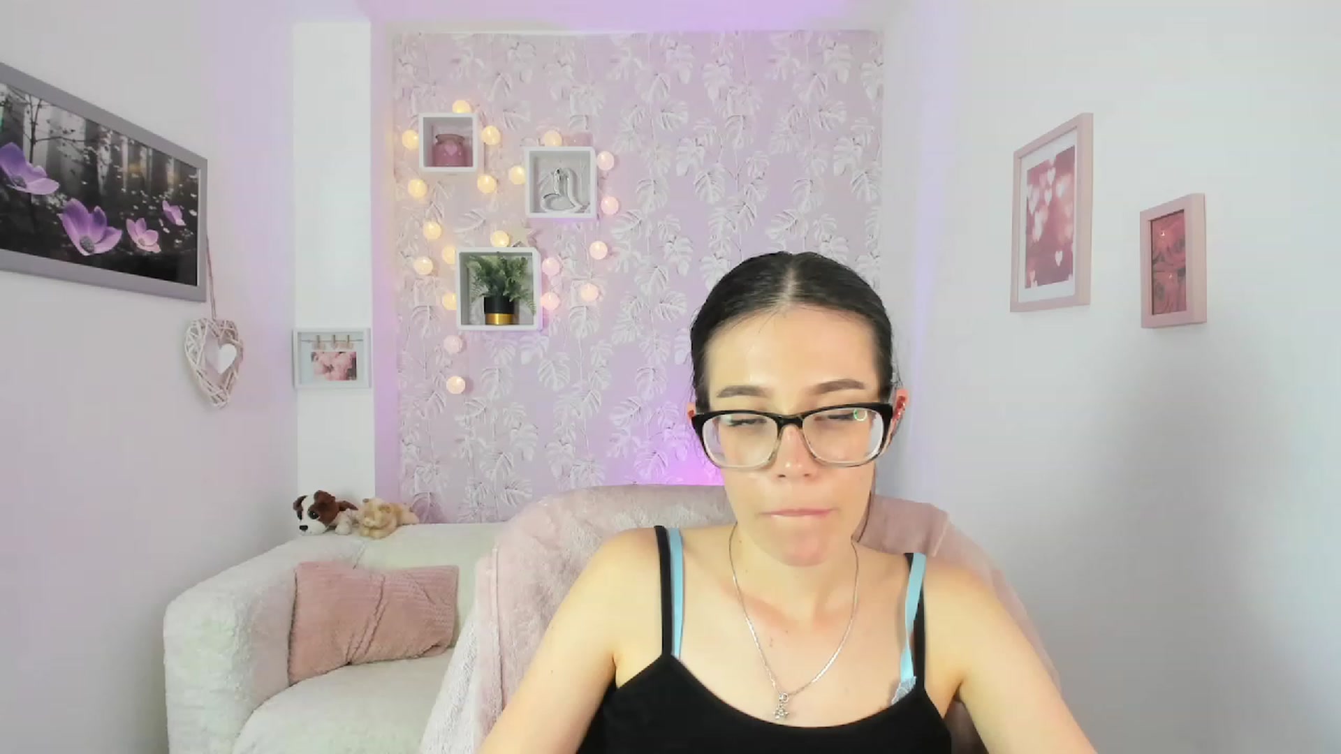Gallery image thumbnail from Alex_Coal18's myfreecams stream on, 09/20/2023, 11:47 image 5 of 20