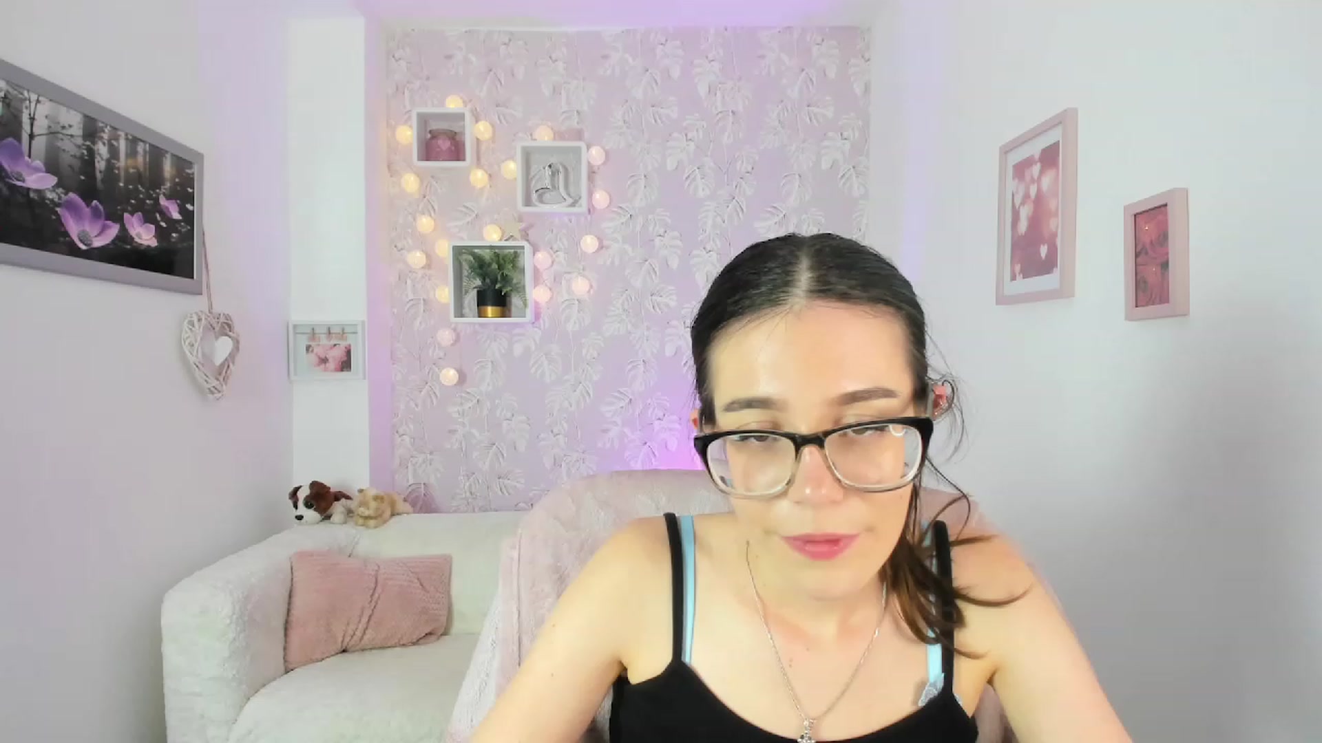 Gallery image thumbnail from Alex_Coal18's myfreecams stream on, 09/20/2023, 11:47 image 1 of 20