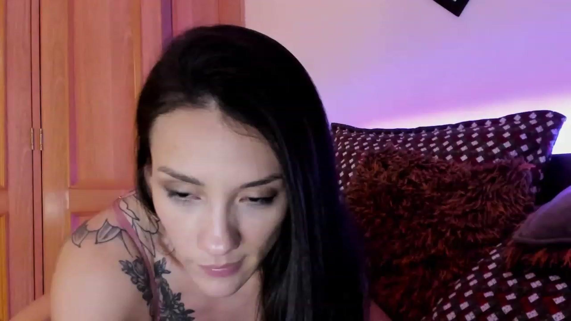Gallery image thumbnail from Alex_morani's myfreecams stream on, 11/26/2022, 07:07 image 1 of 20
