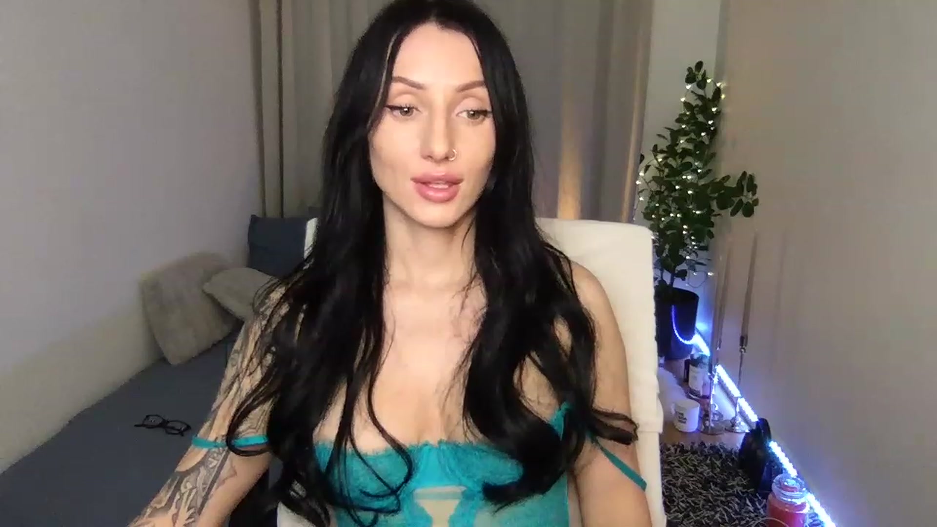 Gallery image thumbnail from AlexaAlexx's myfreecams stream on, 01/02/2023, 16:16 image 18 of 20