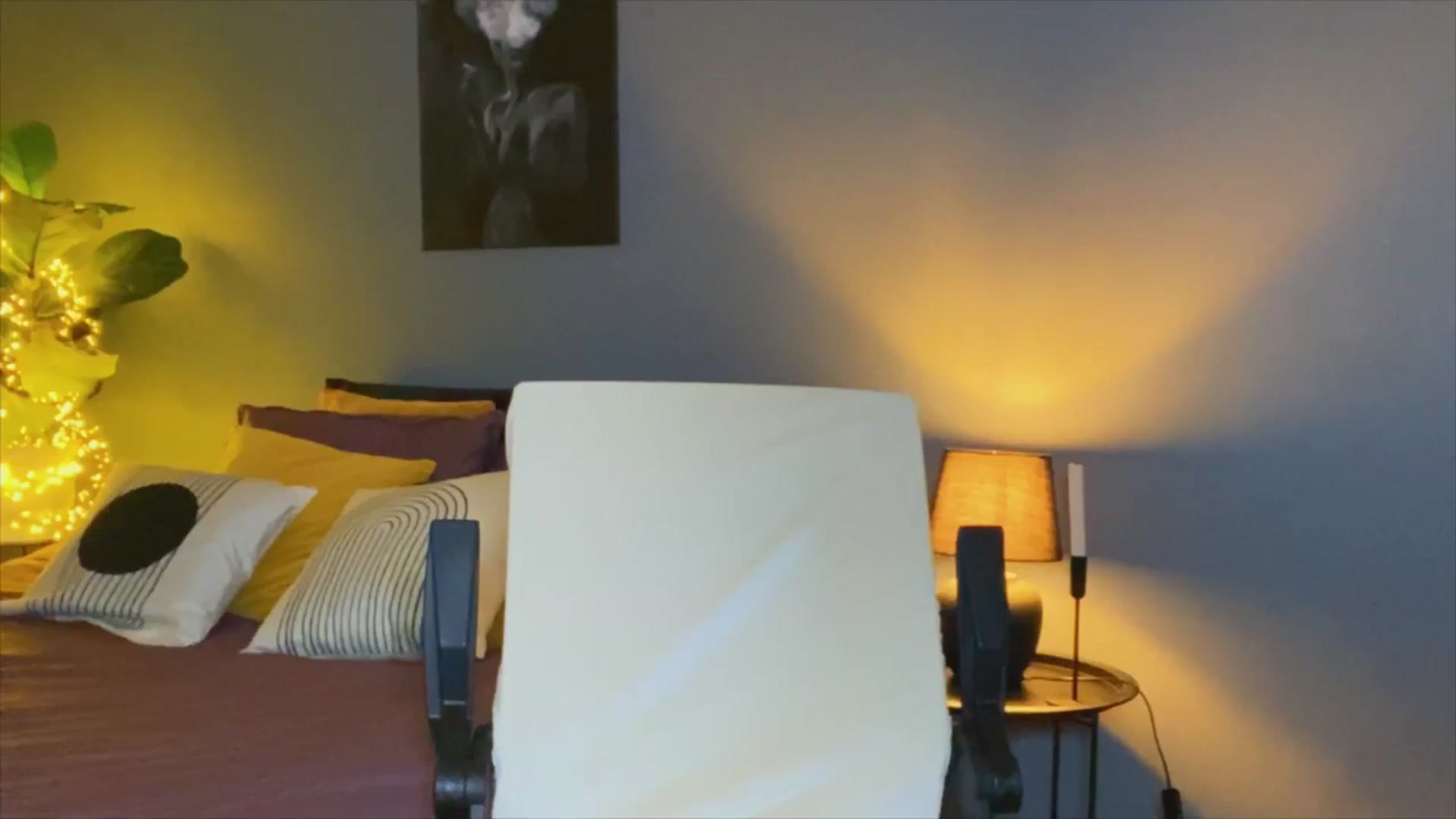 Gallery image thumbnail from AlexaAlexx's myfreecams stream on, 11/22/2023, 14:38 image 20 of 20