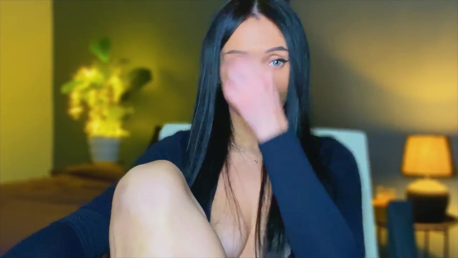 Gallery image thumbnail from AlexaAlexx's myfreecams stream on, 11/29/2023, 15:38 image 8 of 20