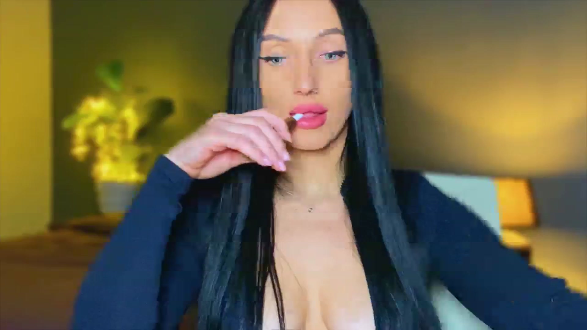 Gallery image thumbnail from AlexaAlexx's myfreecams stream on, 11/29/2023, 15:38 image 2 of 20