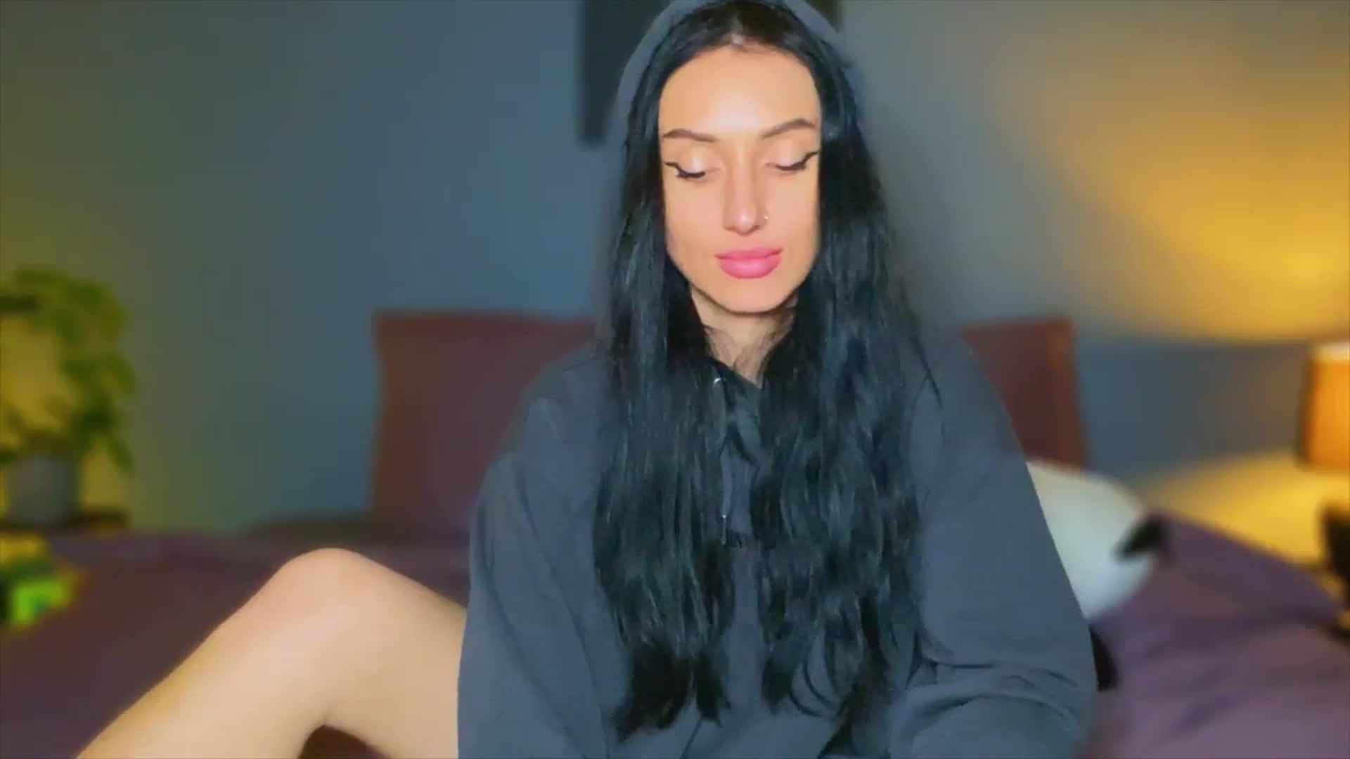 Gallery image thumbnail from AlexaAlexx's myfreecams stream on, 12/07/2023, 16:15 image 13 of 20