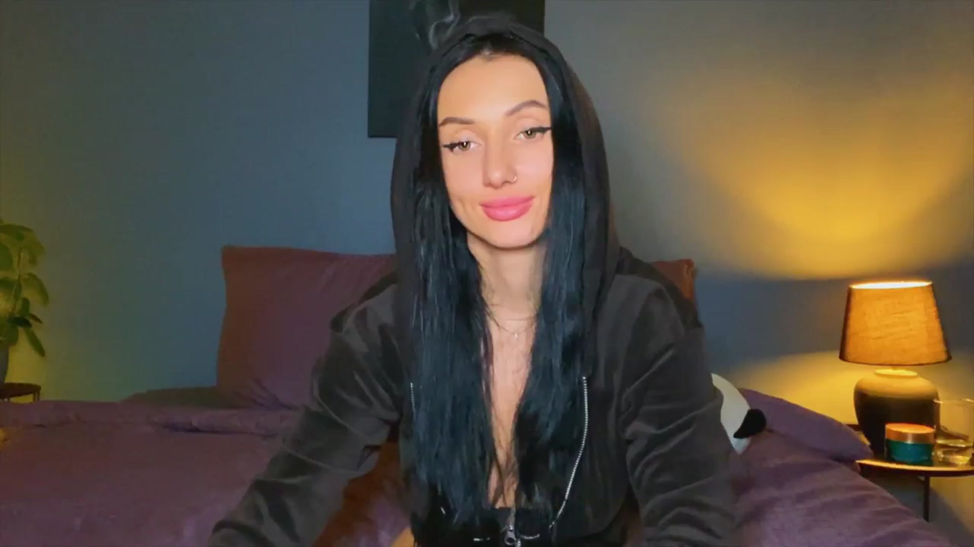 Gallery image thumbnail from AlexaAlexx's myfreecams stream on, 12/07/2023, 17:17 image 20 of 20