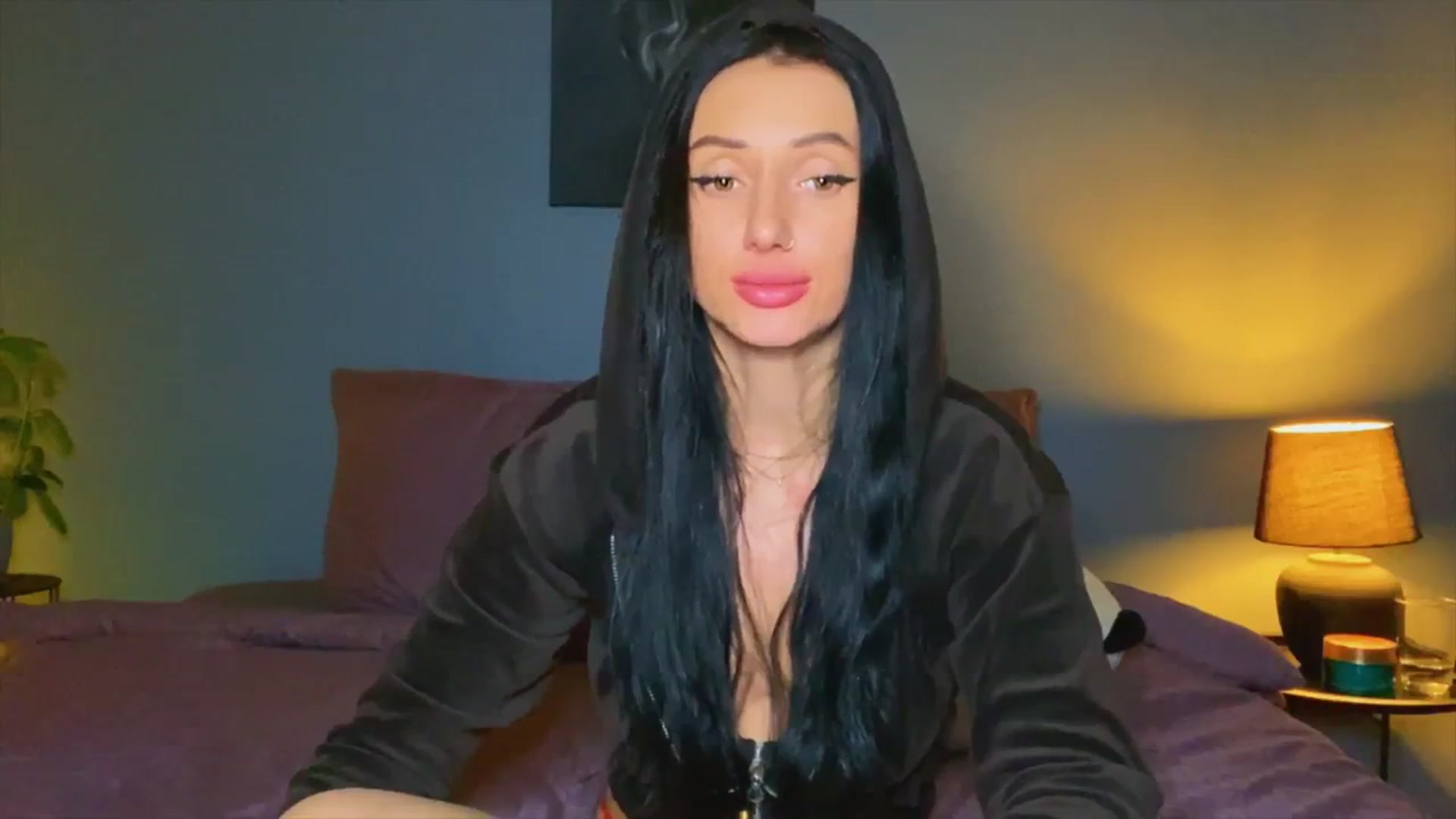 Gallery image thumbnail from AlexaAlexx's myfreecams stream on, 12/07/2023, 17:17 image 14 of 20