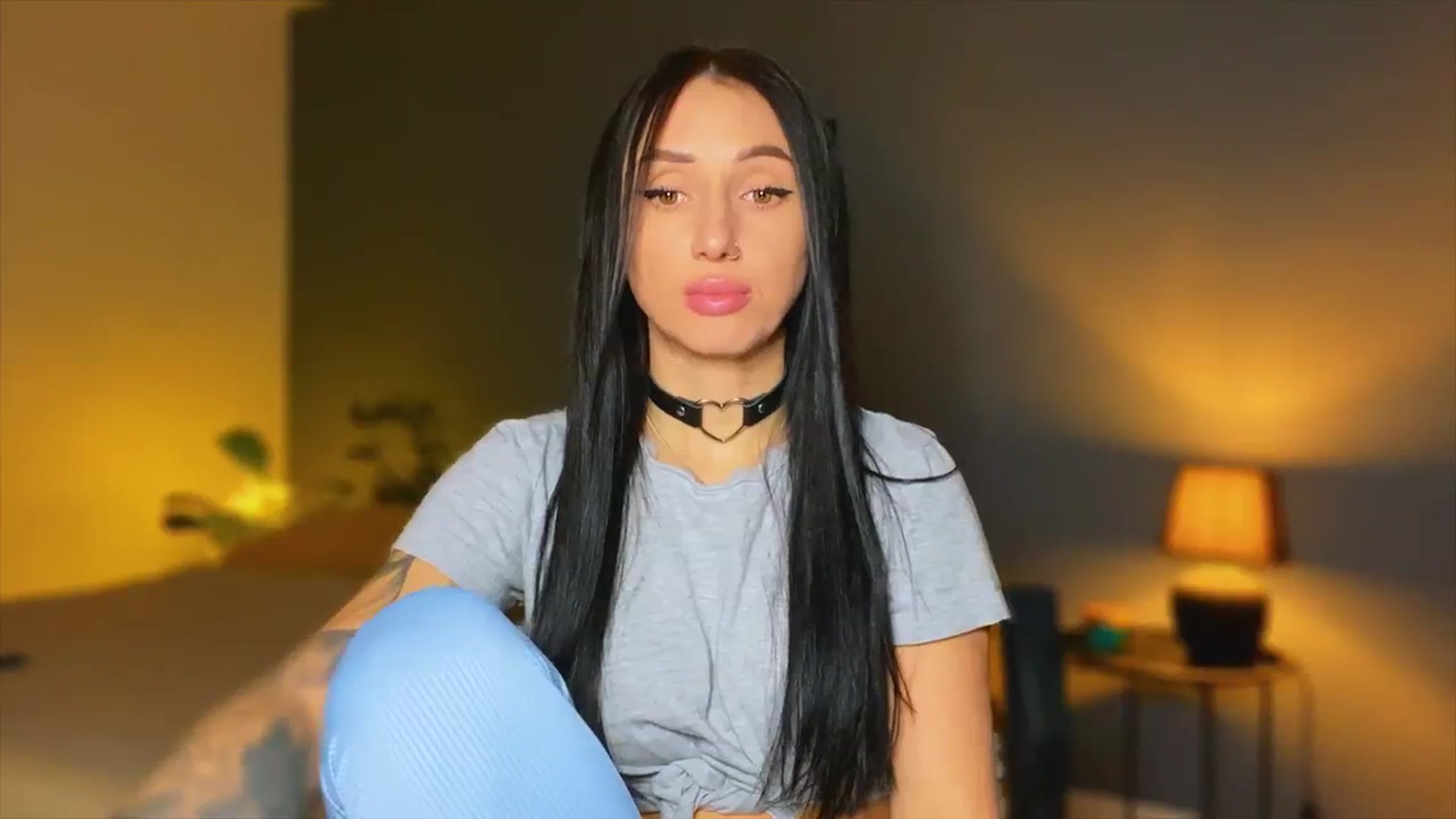 Gallery image thumbnail from AlexaAlexx's myfreecams stream on, 12/11/2023, 07:24 image 19 of 20