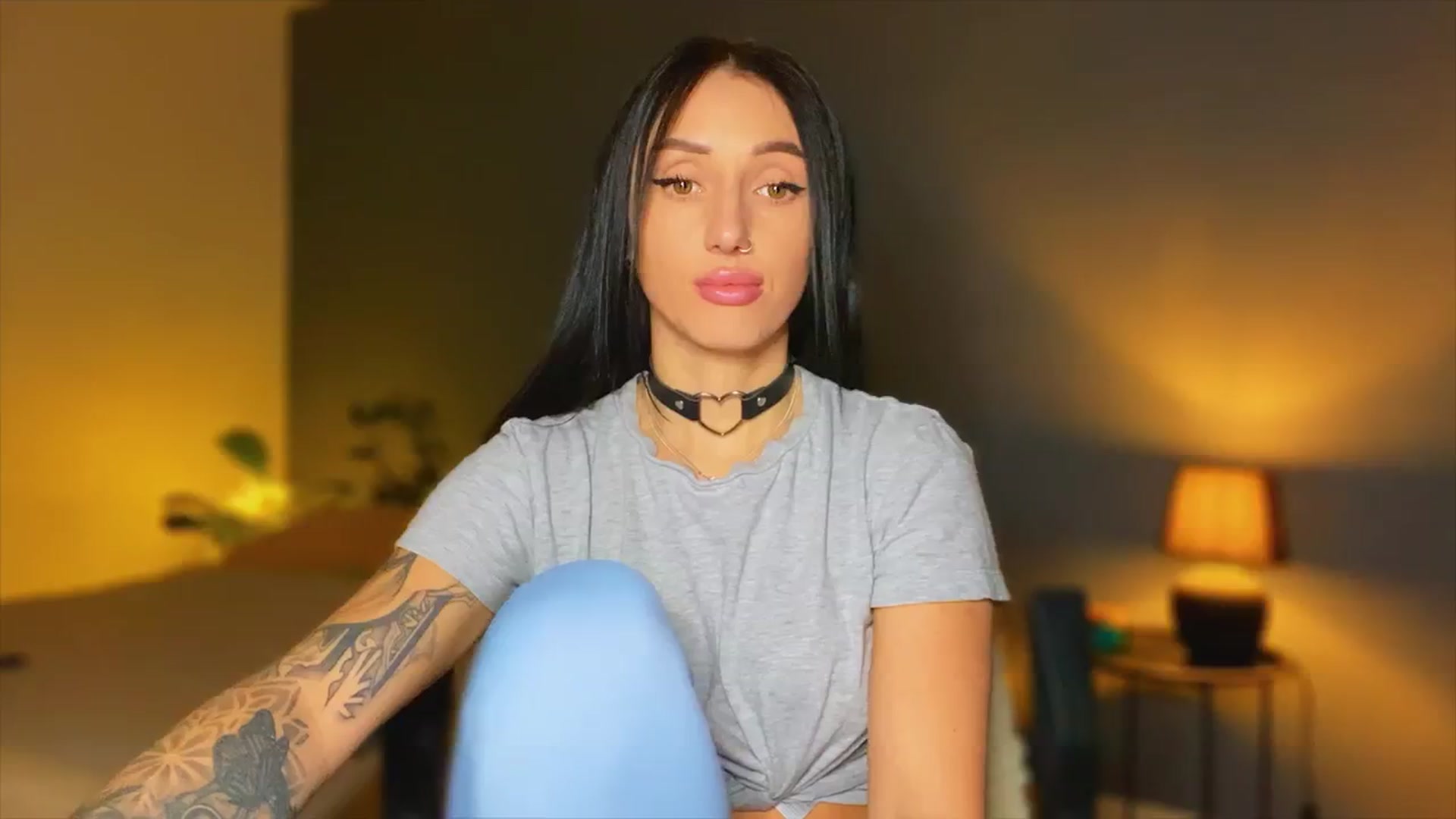 Gallery image thumbnail from AlexaAlexx's myfreecams stream on, 12/11/2023, 07:24 image 18 of 20