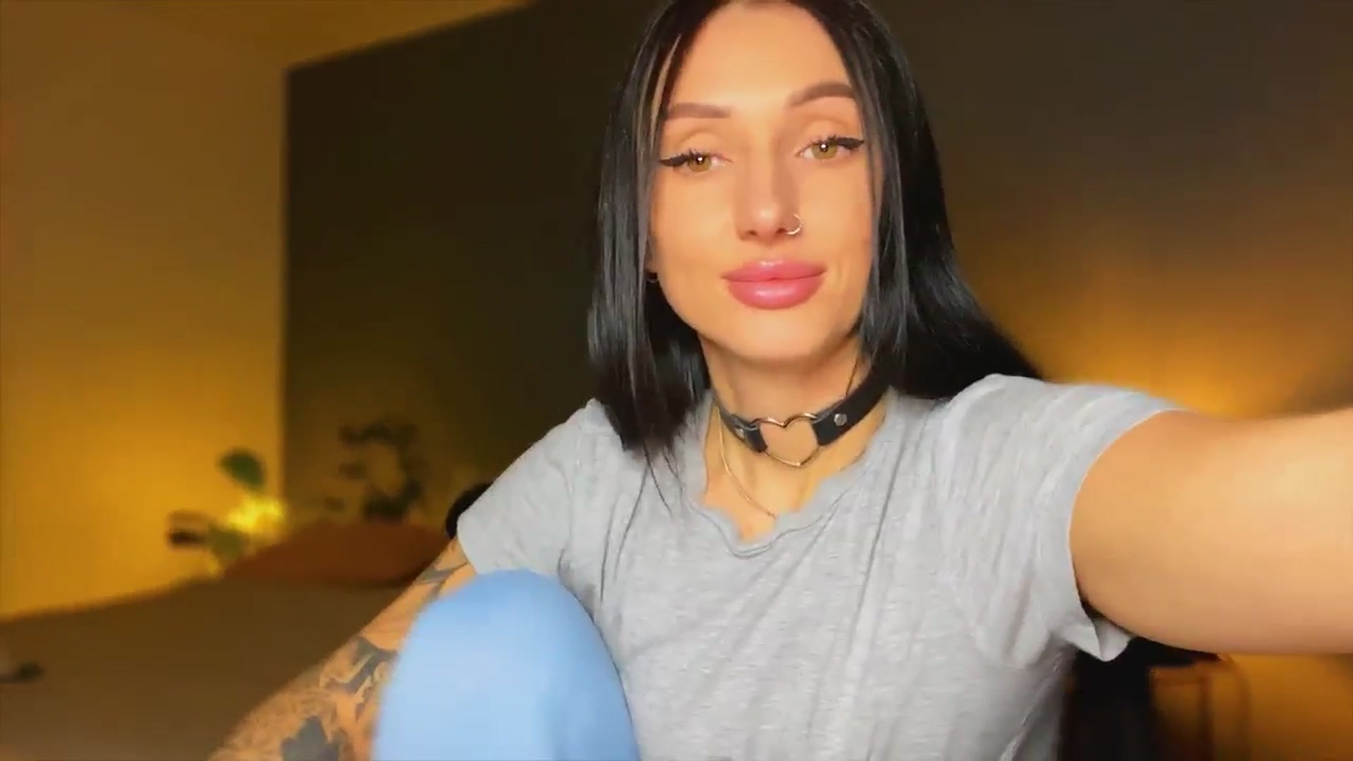 Gallery image thumbnail from AlexaAlexx's myfreecams stream on, 12/11/2023, 07:24 image 16 of 20