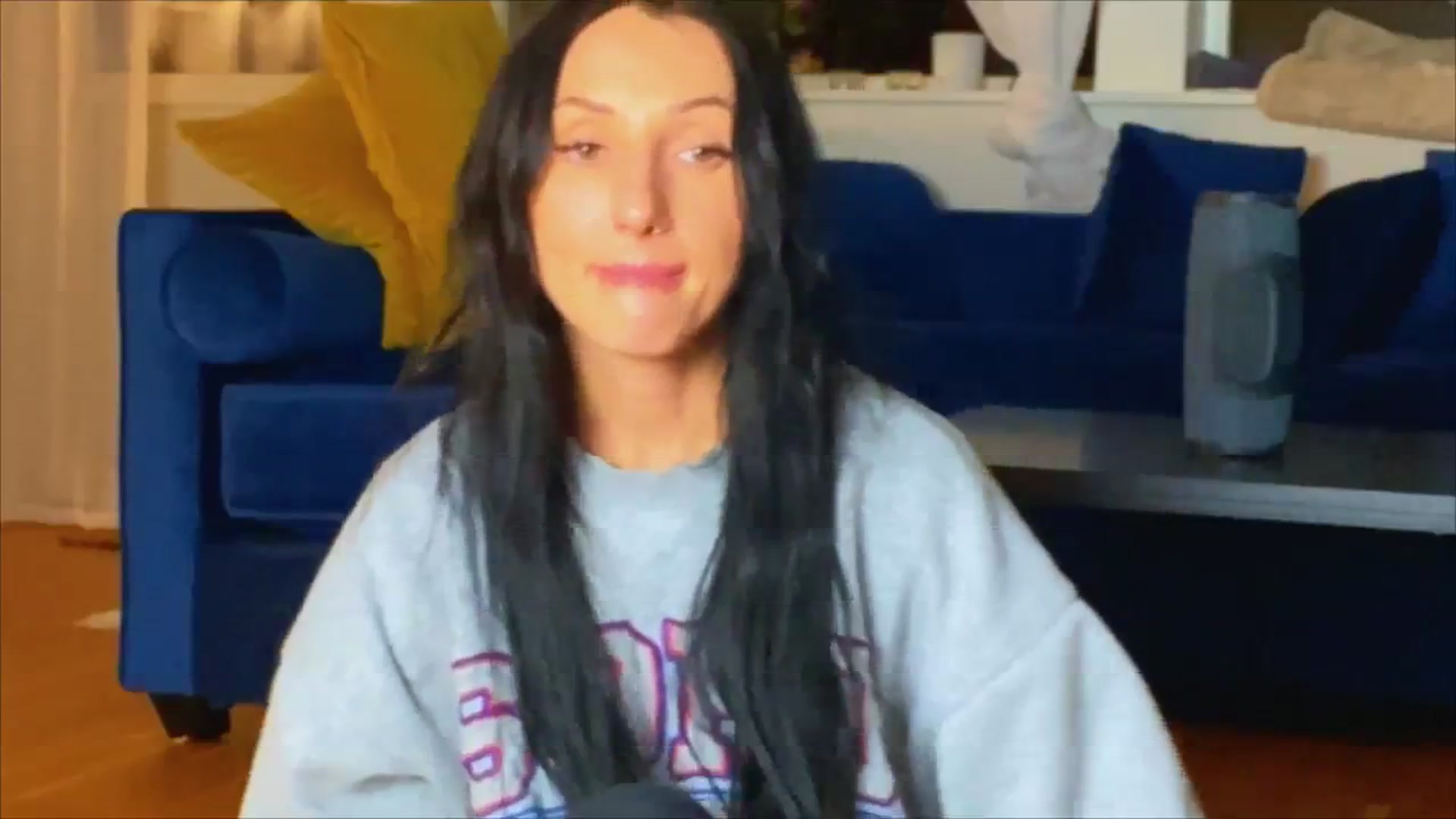 Gallery image thumbnail from AlexaAlexx's myfreecams stream on, 12/29/2023, 17:11 image 18 of 20