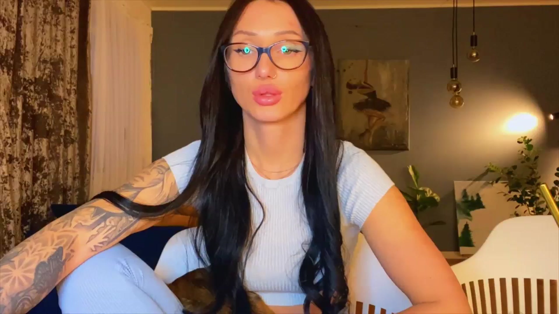 Gallery image thumbnail from AlexaAlexx's myfreecams stream on, 01/07/2024, 15:01 image 9 of 20