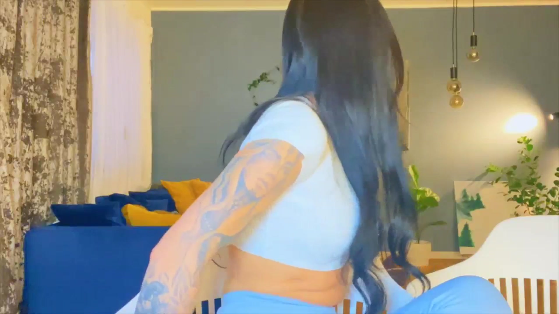 Gallery image thumbnail from AlexaAlexx's myfreecams stream on, 01/07/2024, 15:01 image 2 of 20