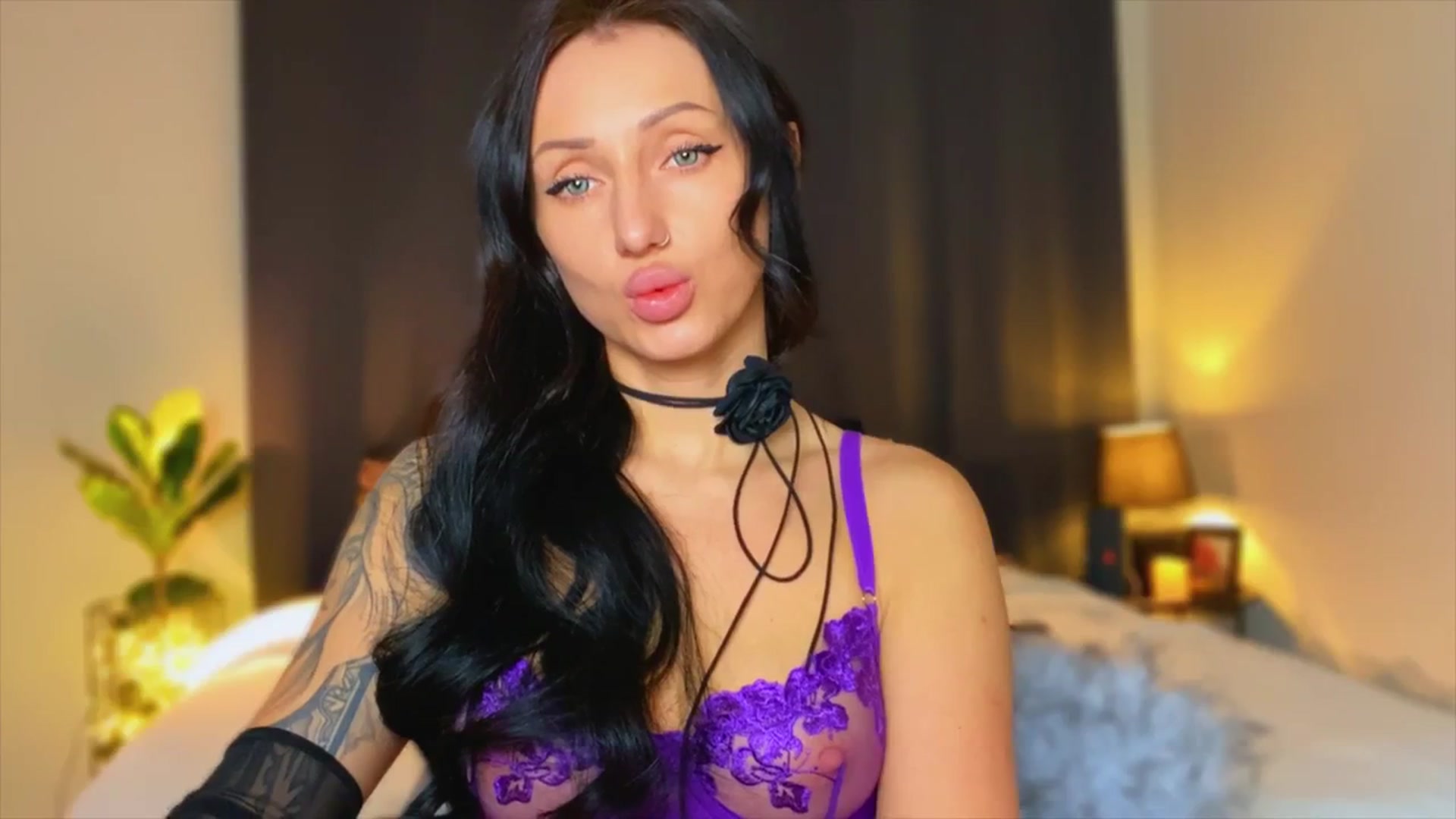 Gallery image thumbnail from AlexaAlexx's myfreecams stream on, 01/13/2024, 09:26 image 9 of 20