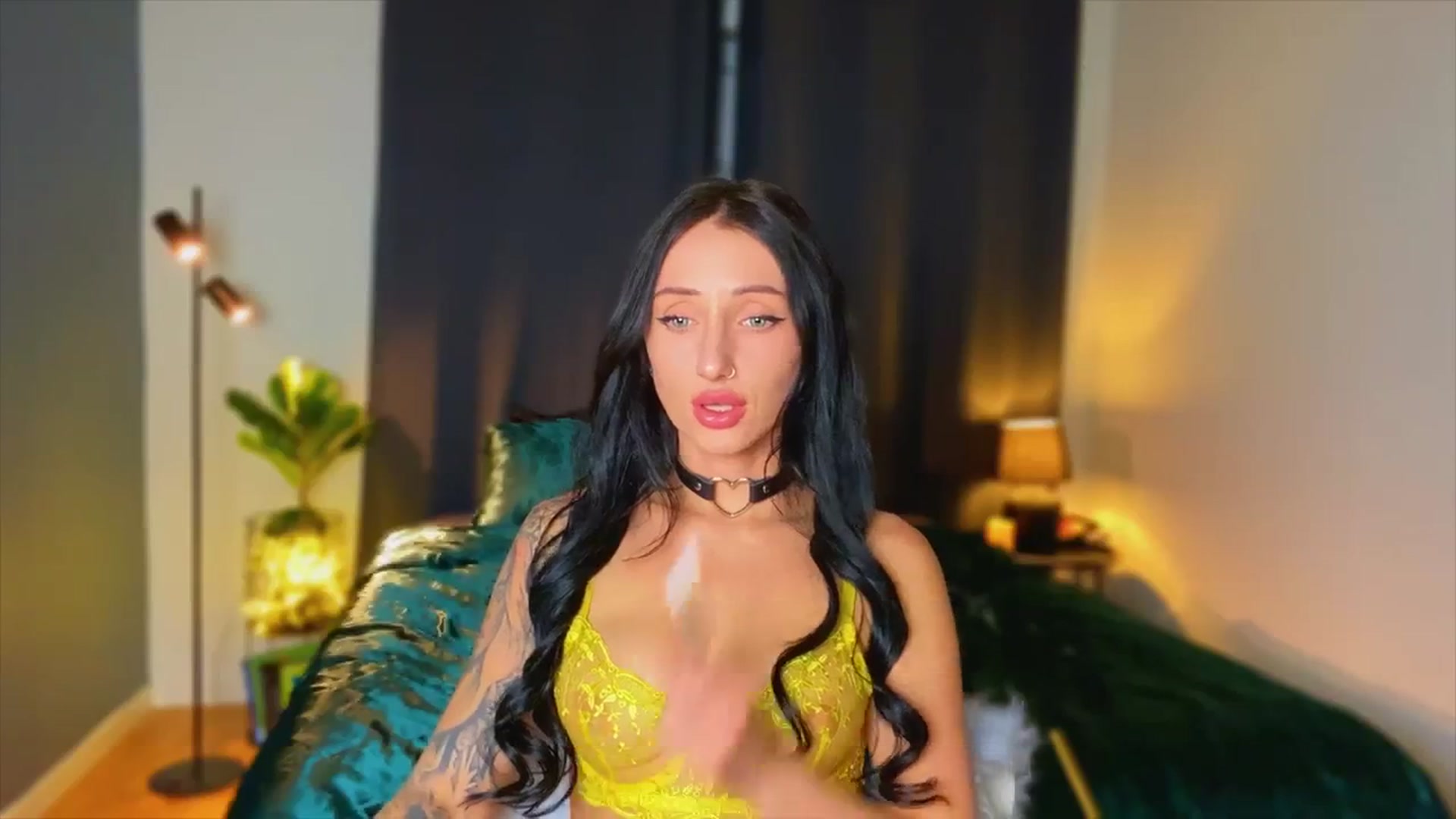 Gallery image thumbnail from AlexaAlexx's myfreecams stream on, 01/15/2024, 15:58 image 15 of 20