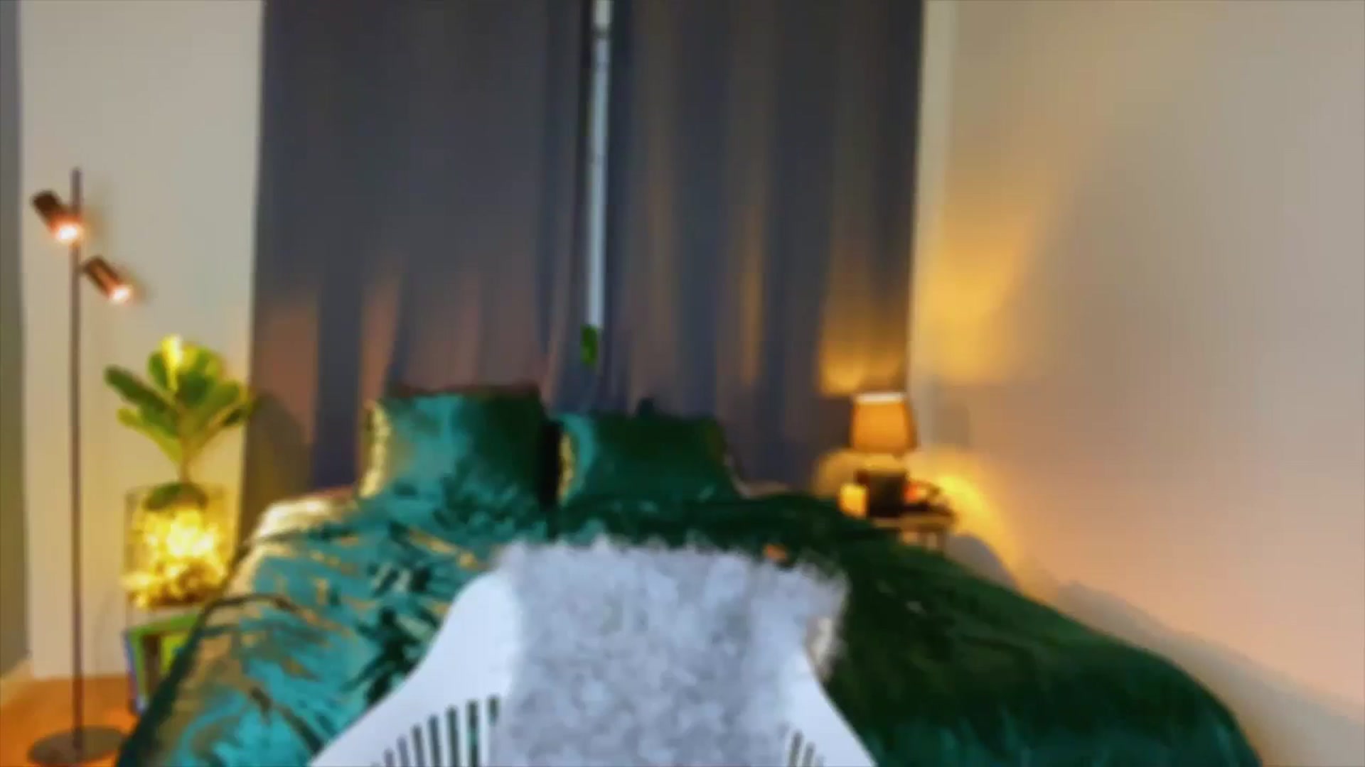 Gallery image thumbnail from AlexaAlexx's myfreecams stream on, 01/15/2024, 15:58 image 5 of 20