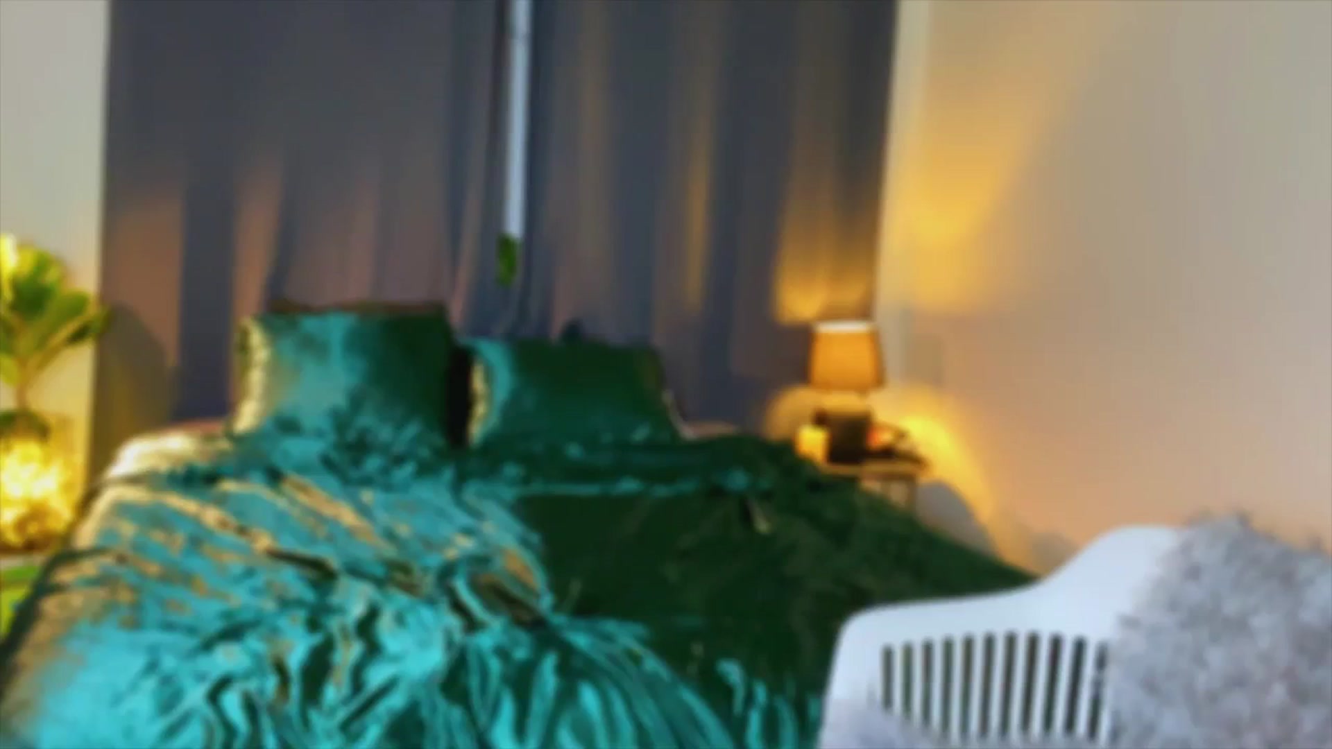 Gallery image thumbnail from AlexaAlexx's myfreecams stream on, 01/15/2024, 16:59 image 14 of 20