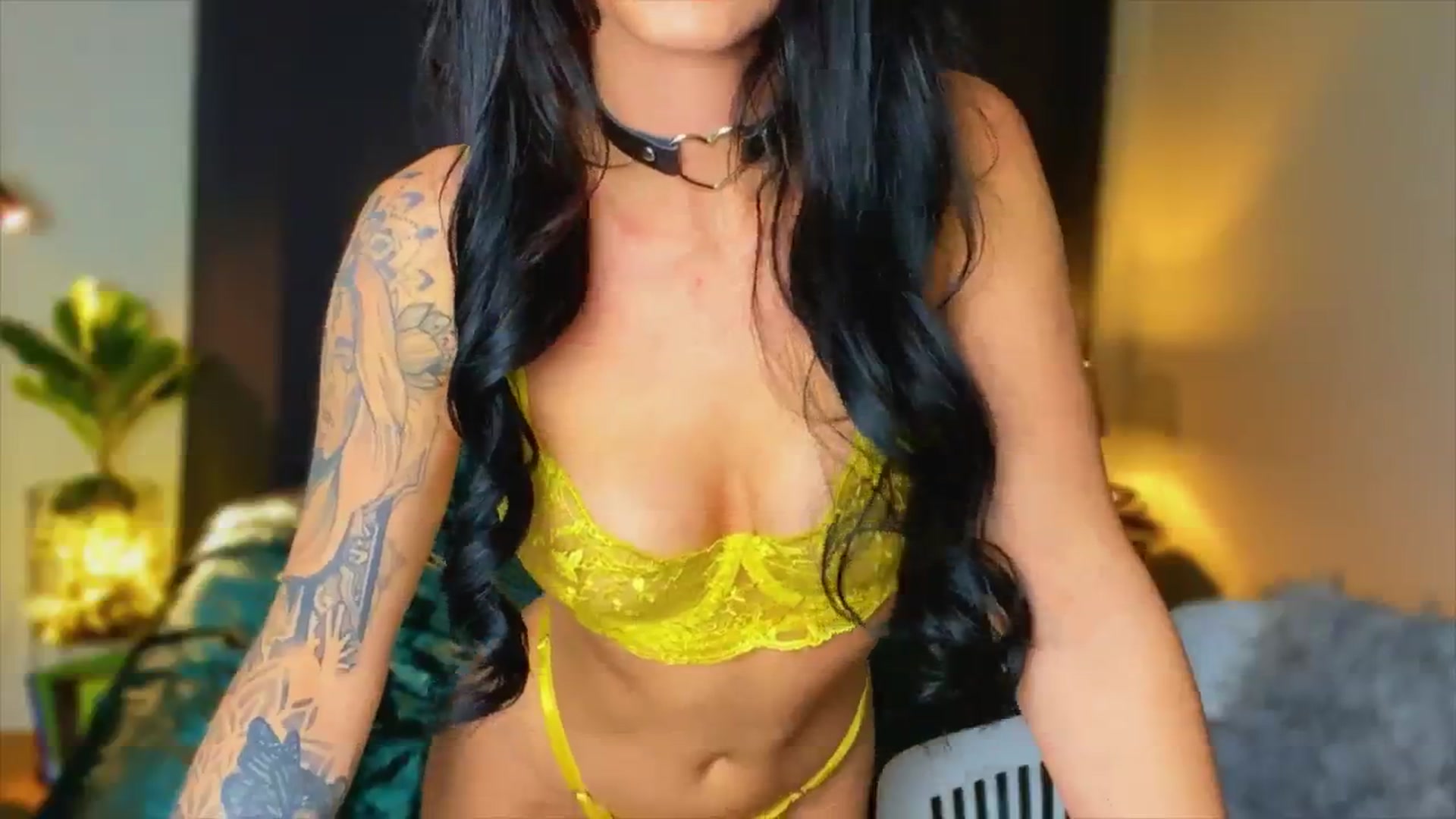 Gallery image thumbnail from AlexaAlexx's myfreecams stream on, 01/15/2024, 16:59 image 5 of 20