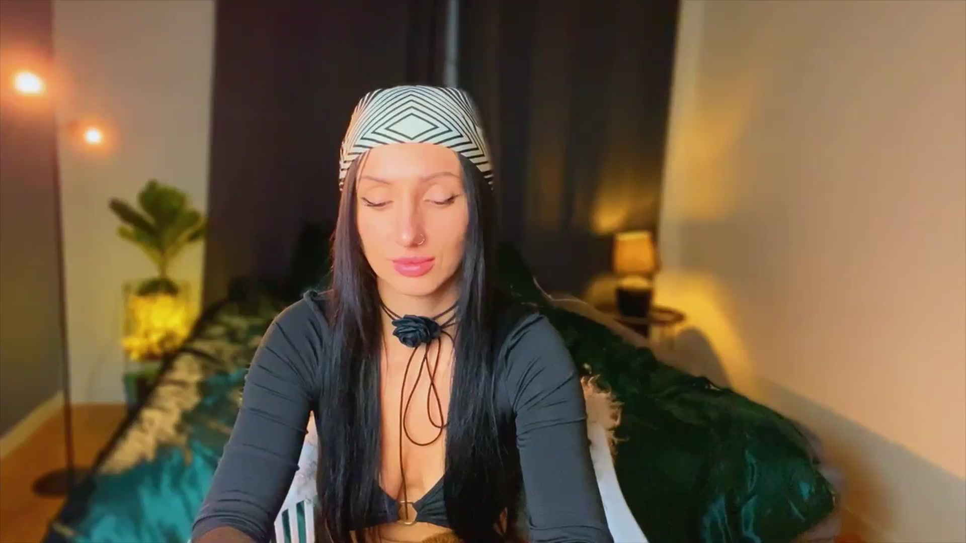 Gallery image thumbnail from AlexaAlexx's myfreecams stream on, 01/16/2024, 23:32 image 19 of 20