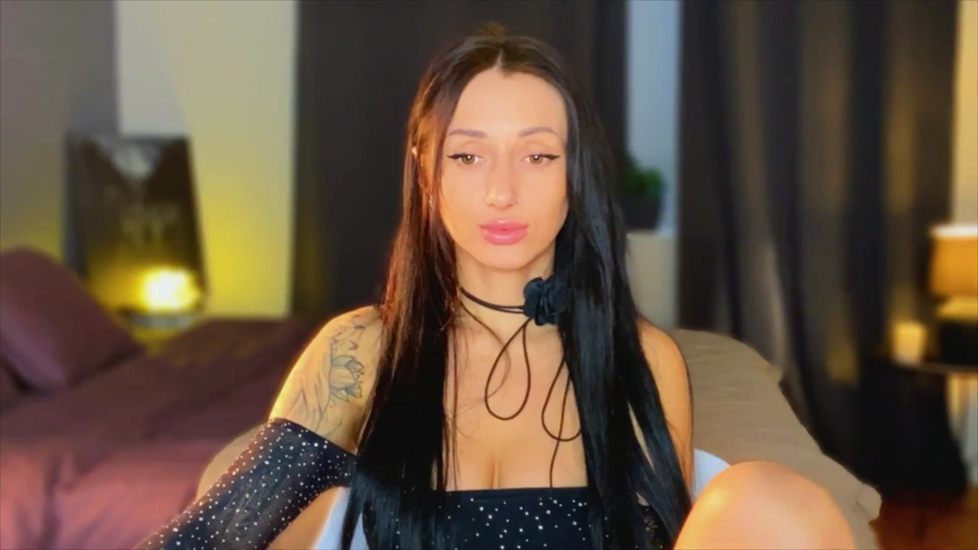 Gallery image thumbnail from AlexaAlexx's myfreecams stream on, 01/20/2024, 09:56 image 4 of 20