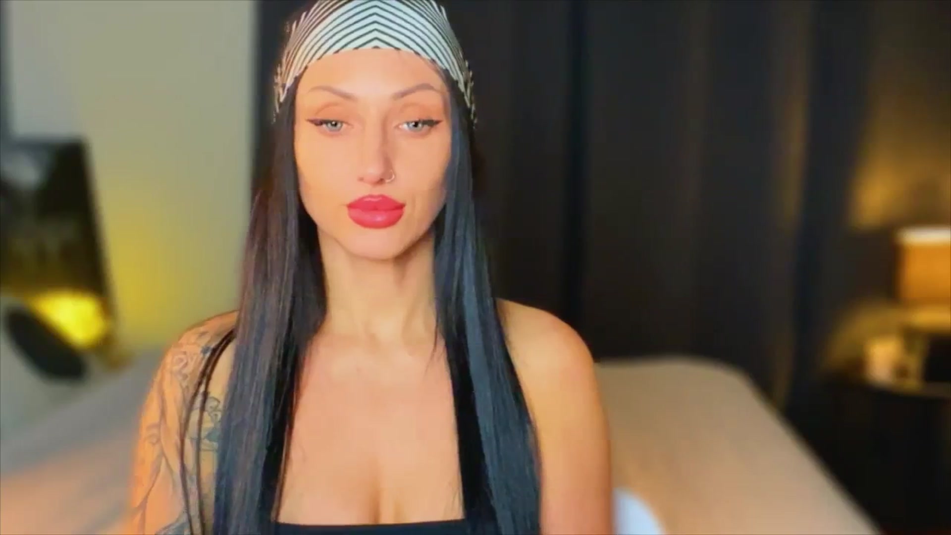 Gallery image thumbnail from AlexaAlexx's myfreecams stream on, 01/21/2024, 11:01 image 5 of 20