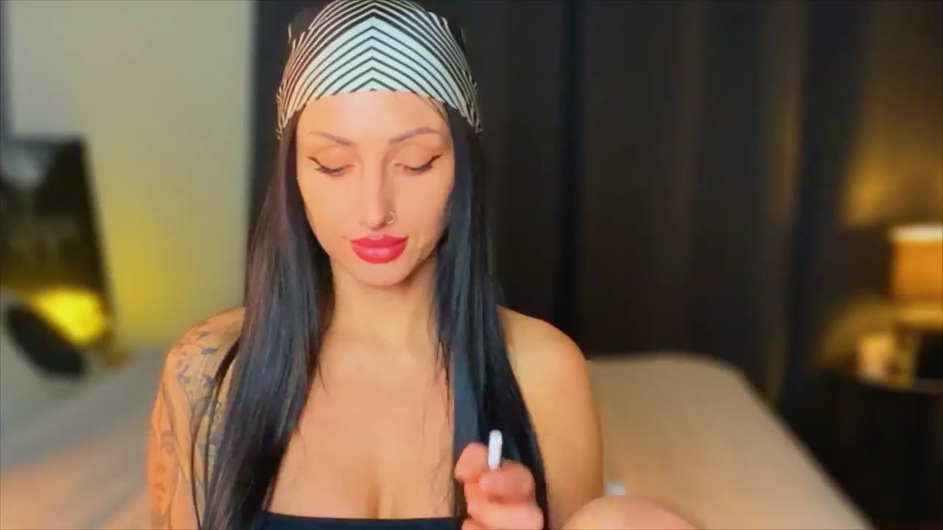 Gallery image thumbnail from AlexaAlexx's myfreecams stream on, 01/21/2024, 11:01 image 6 of 20