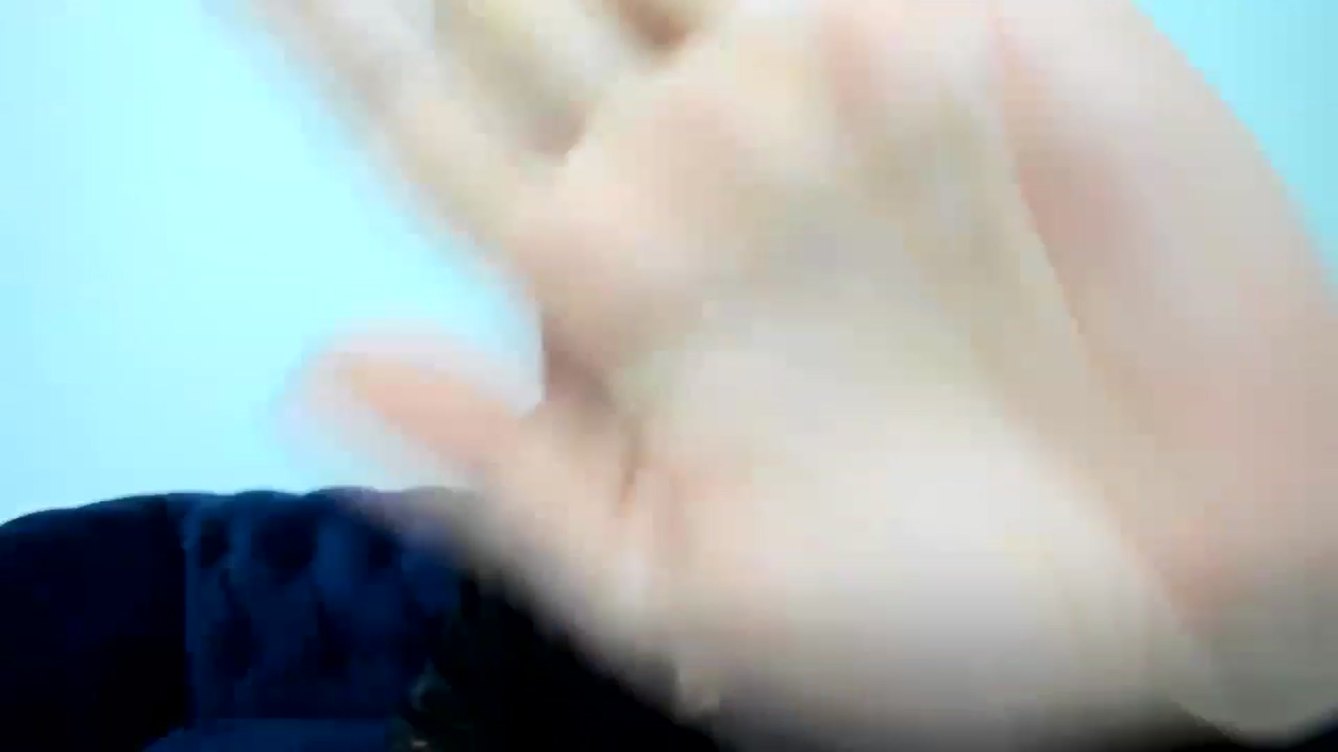 Gallery image thumbnail from AlexaAlly32's myfreecams stream on, 12/19/2022, 03:22 image 9 of 20